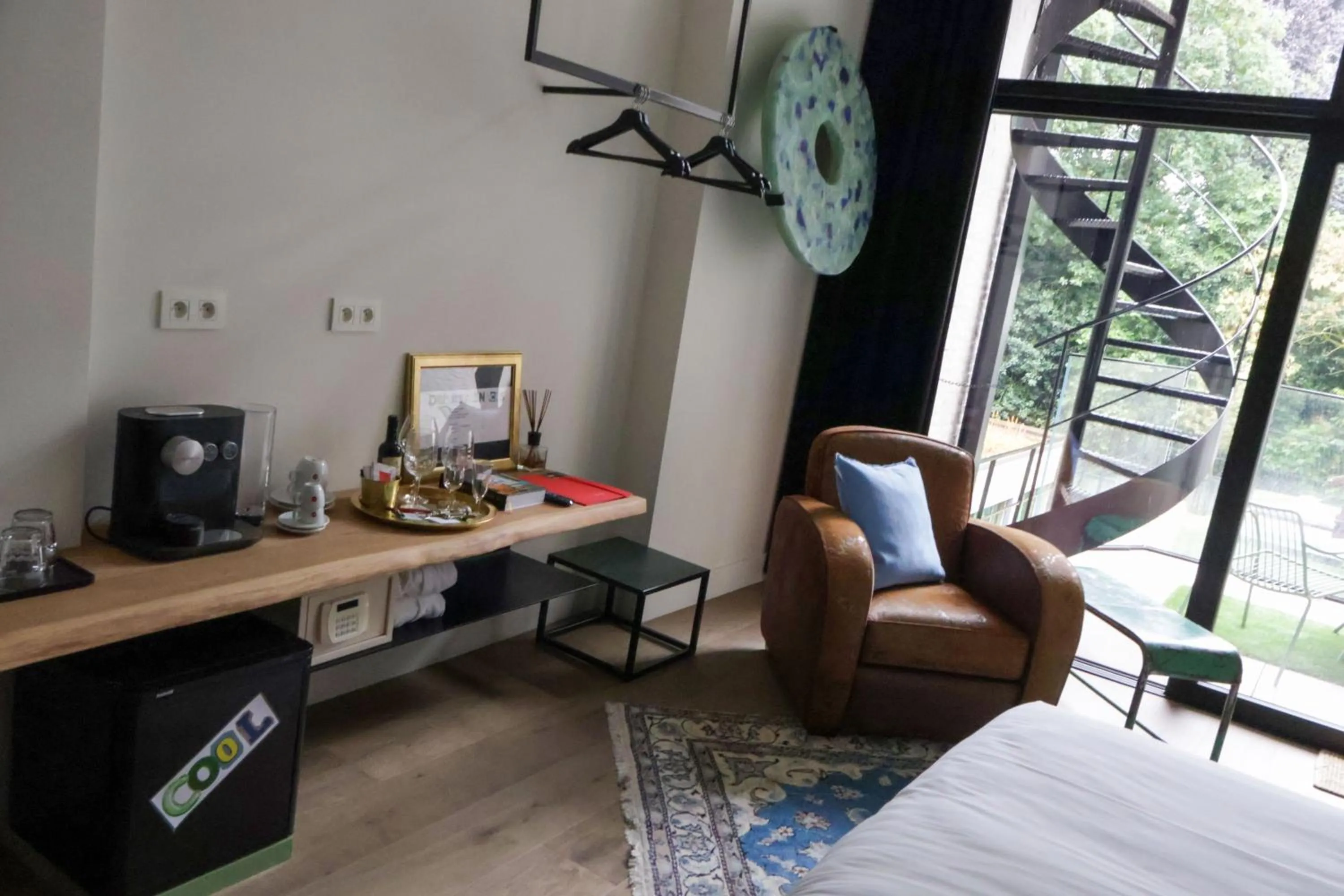 minibar, Bed in BareFoodGIULIA - Inspiration Hotel