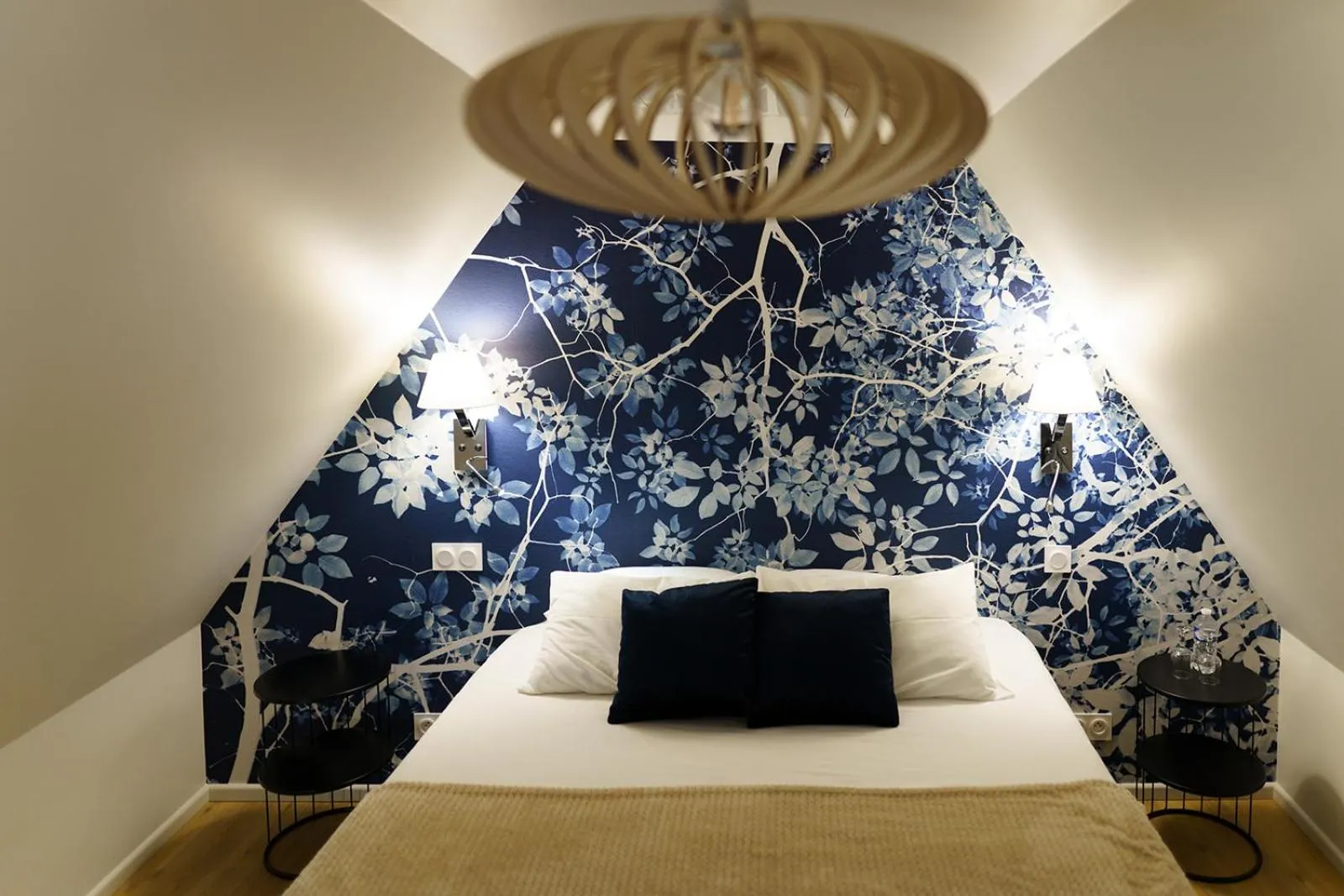 Bed in CITOTEL La Chaumière Roz-Aven