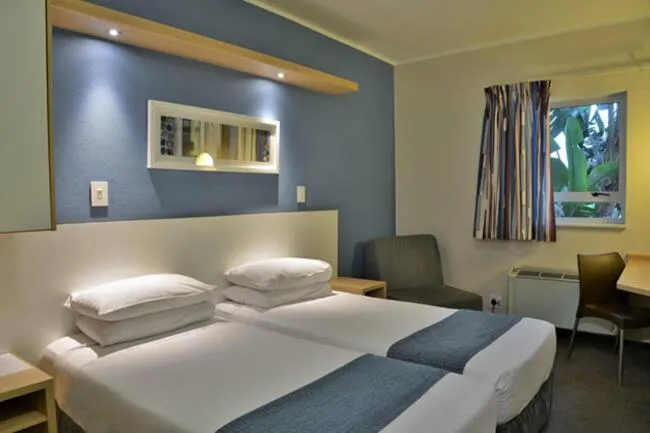 Road Lodge Cape Town International Airport