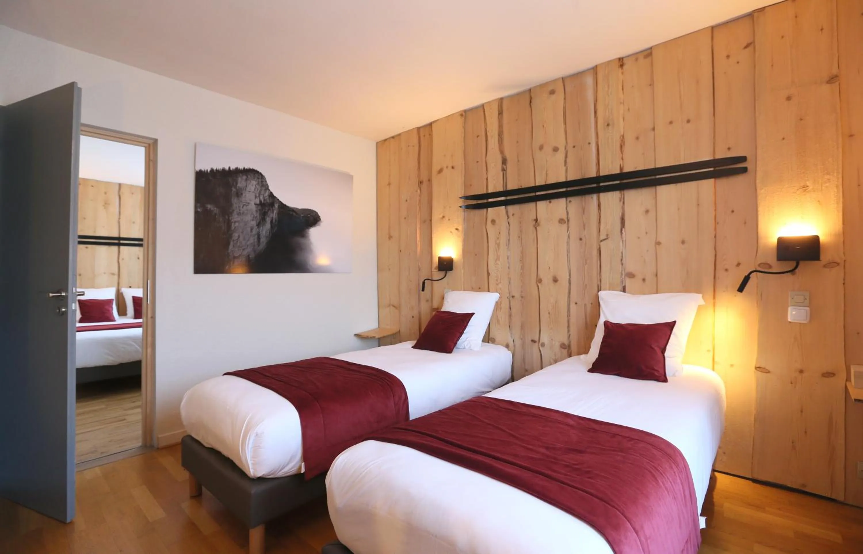 Bedroom, Bed in Hôtel Restaurant La Buffe