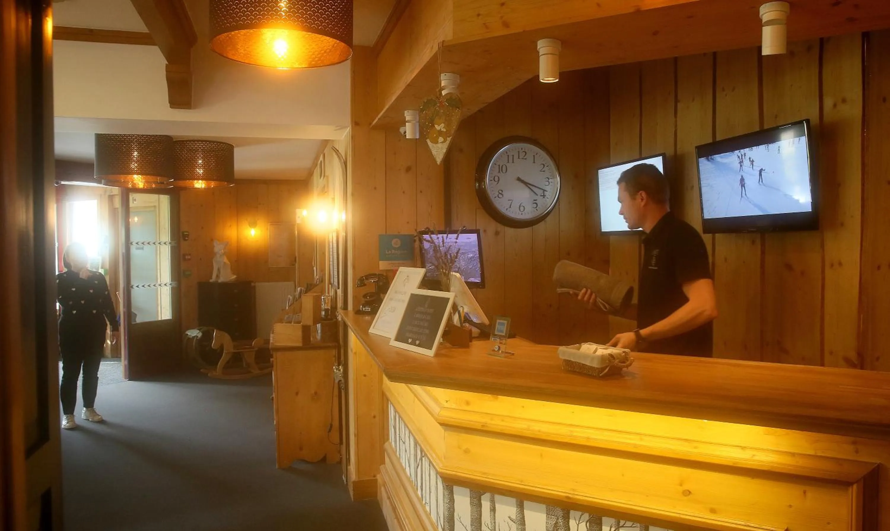 Lobby or reception in Hôtel Restaurant La Buffe