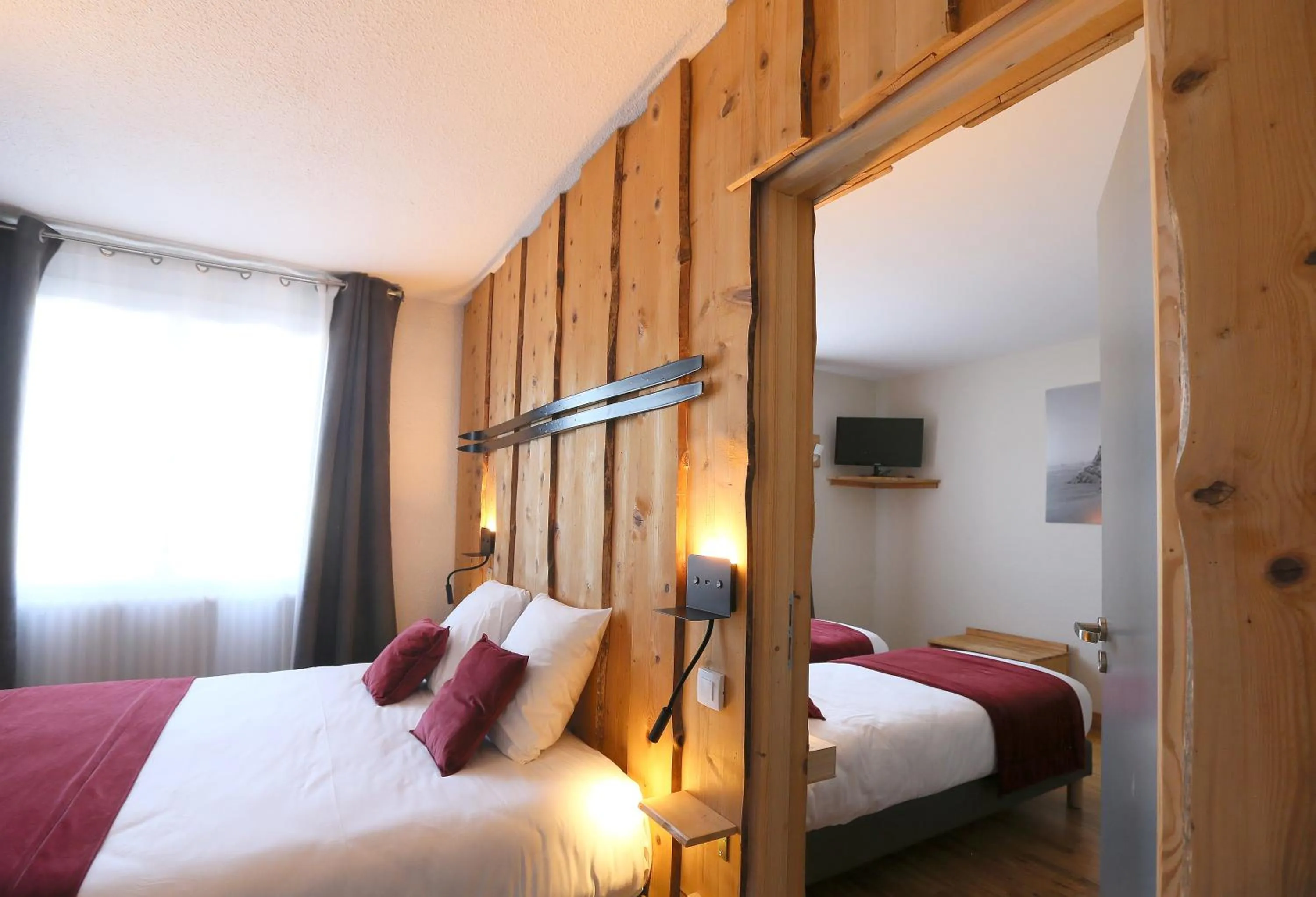 Bedroom, Bed in Hôtel Restaurant La Buffe