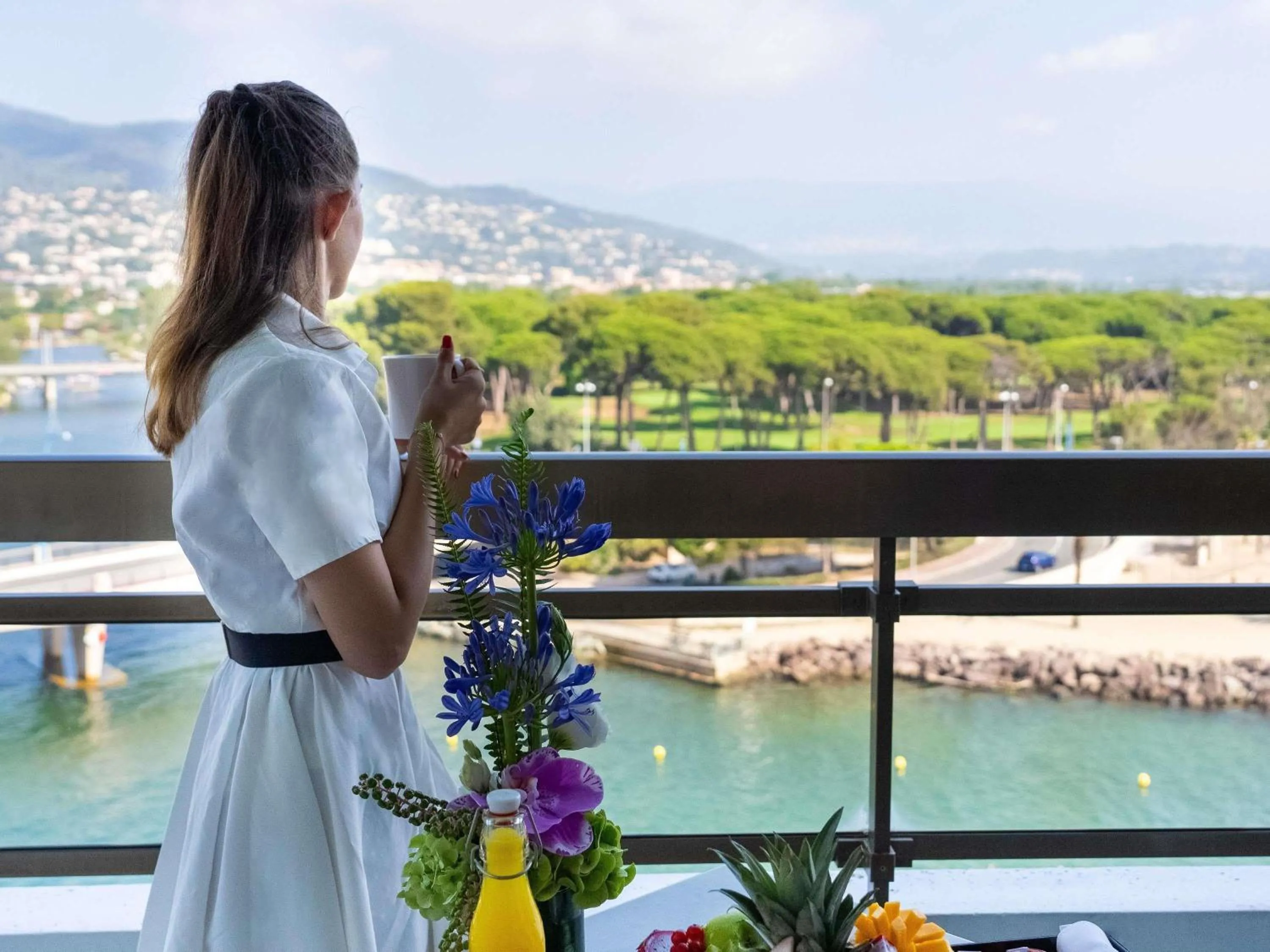 Bedroom in Pullman Cannes Mandelieu