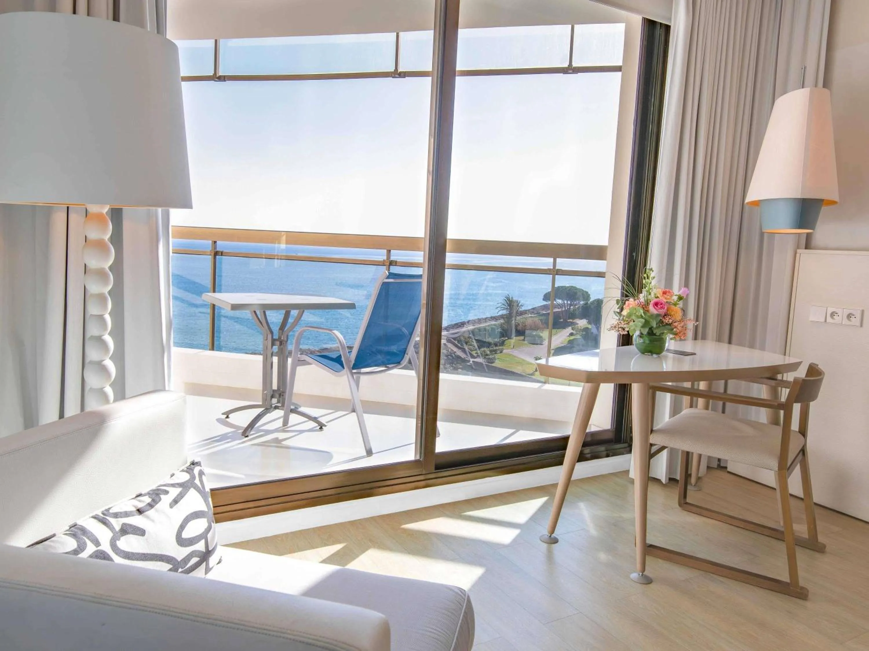 Bedroom in Pullman Cannes Mandelieu