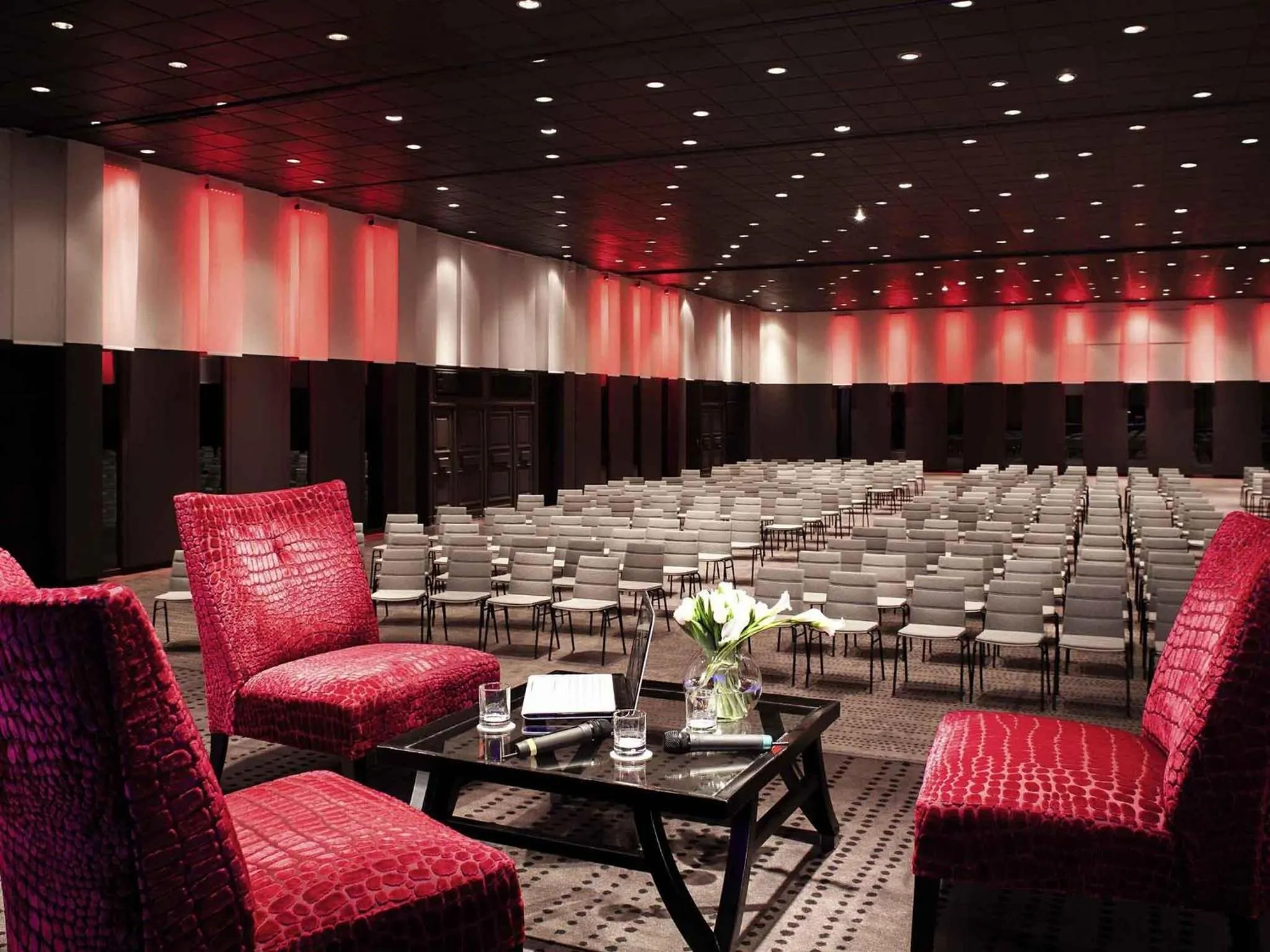 Meeting/conference room in Pullman Cannes Mandelieu