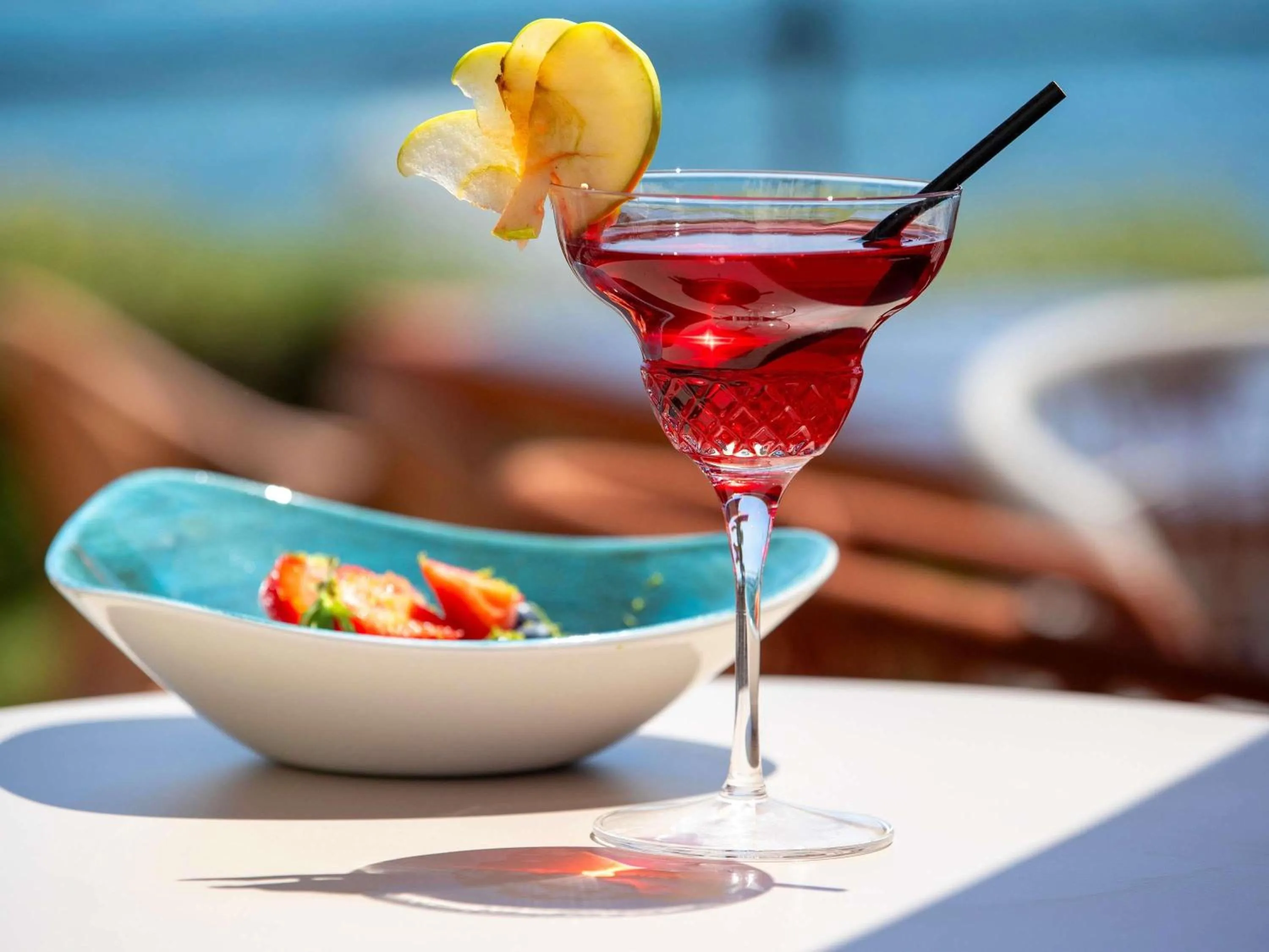 Lounge or bar in Pullman Cannes Mandelieu