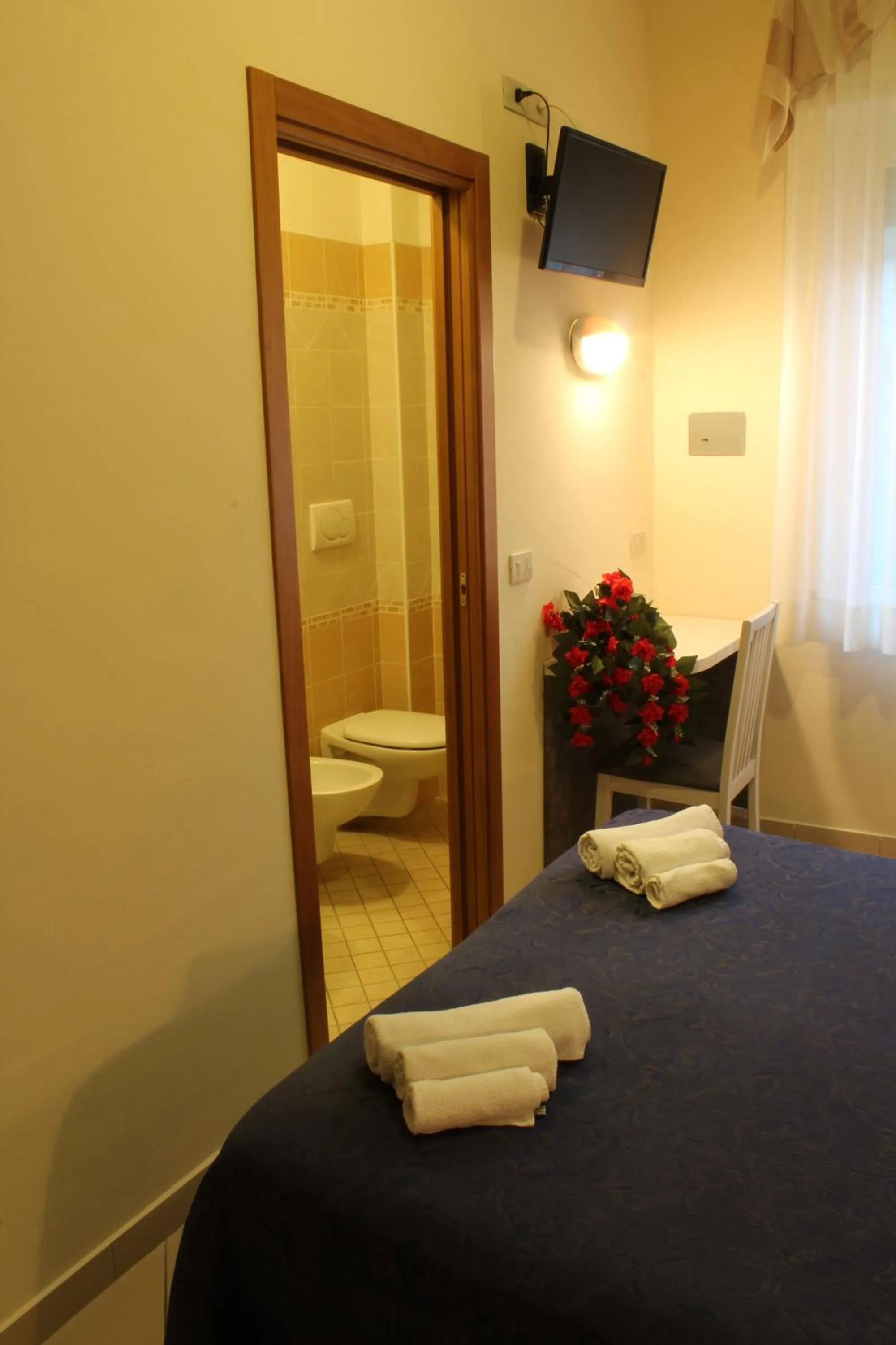 Bedroom, Bed in Hotel Senyor