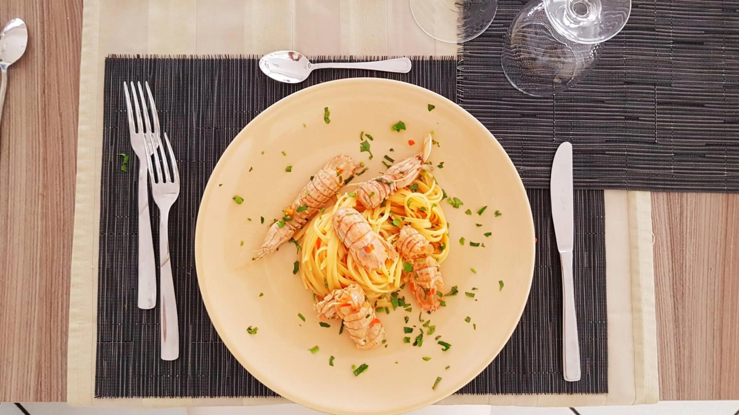 Restaurant/places to eat in Hotel Senyor