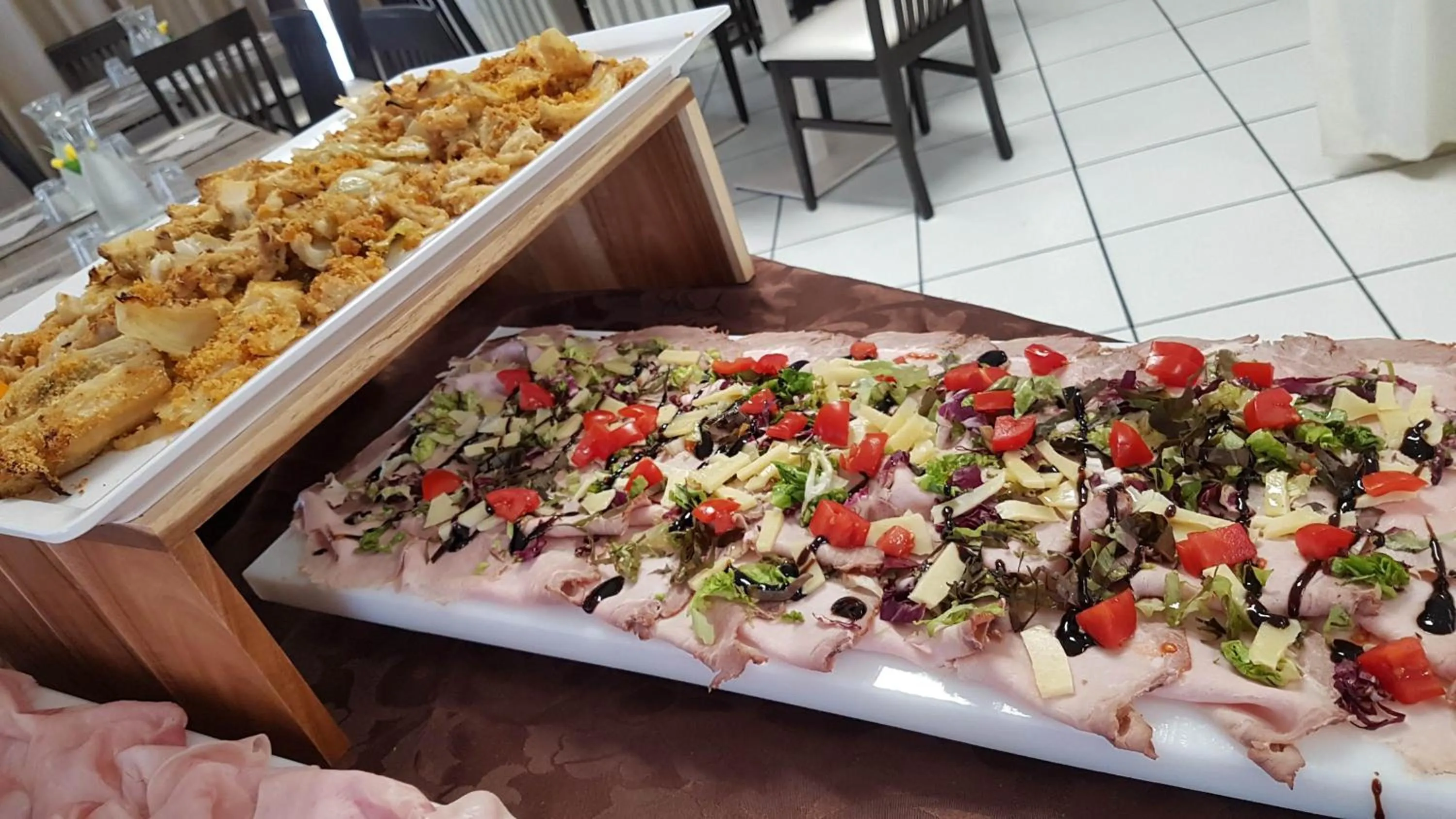 Restaurant/places to eat in Hotel Senyor