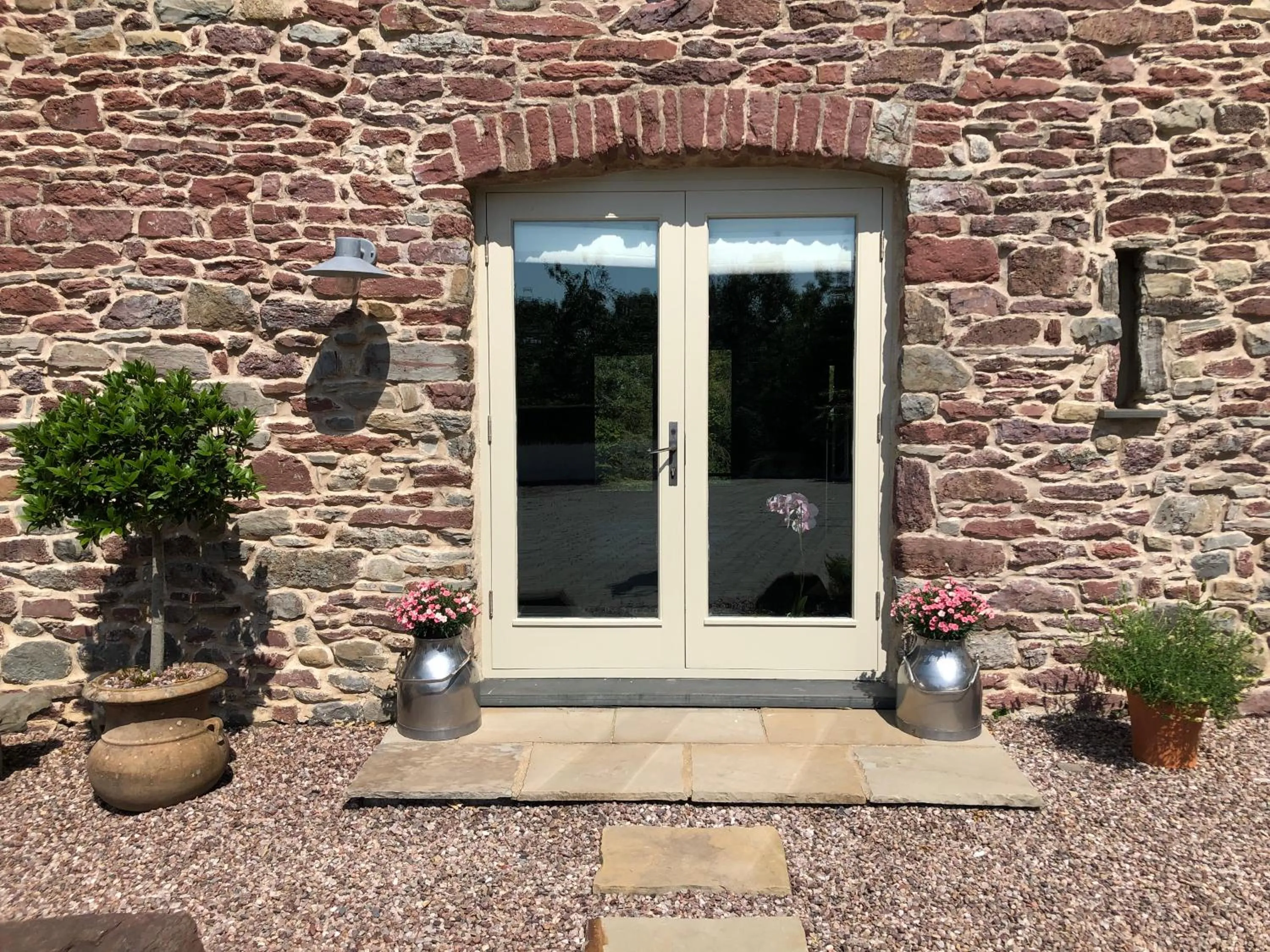 Facade/entrance in Dan y Graig Barn, Carmarthen
