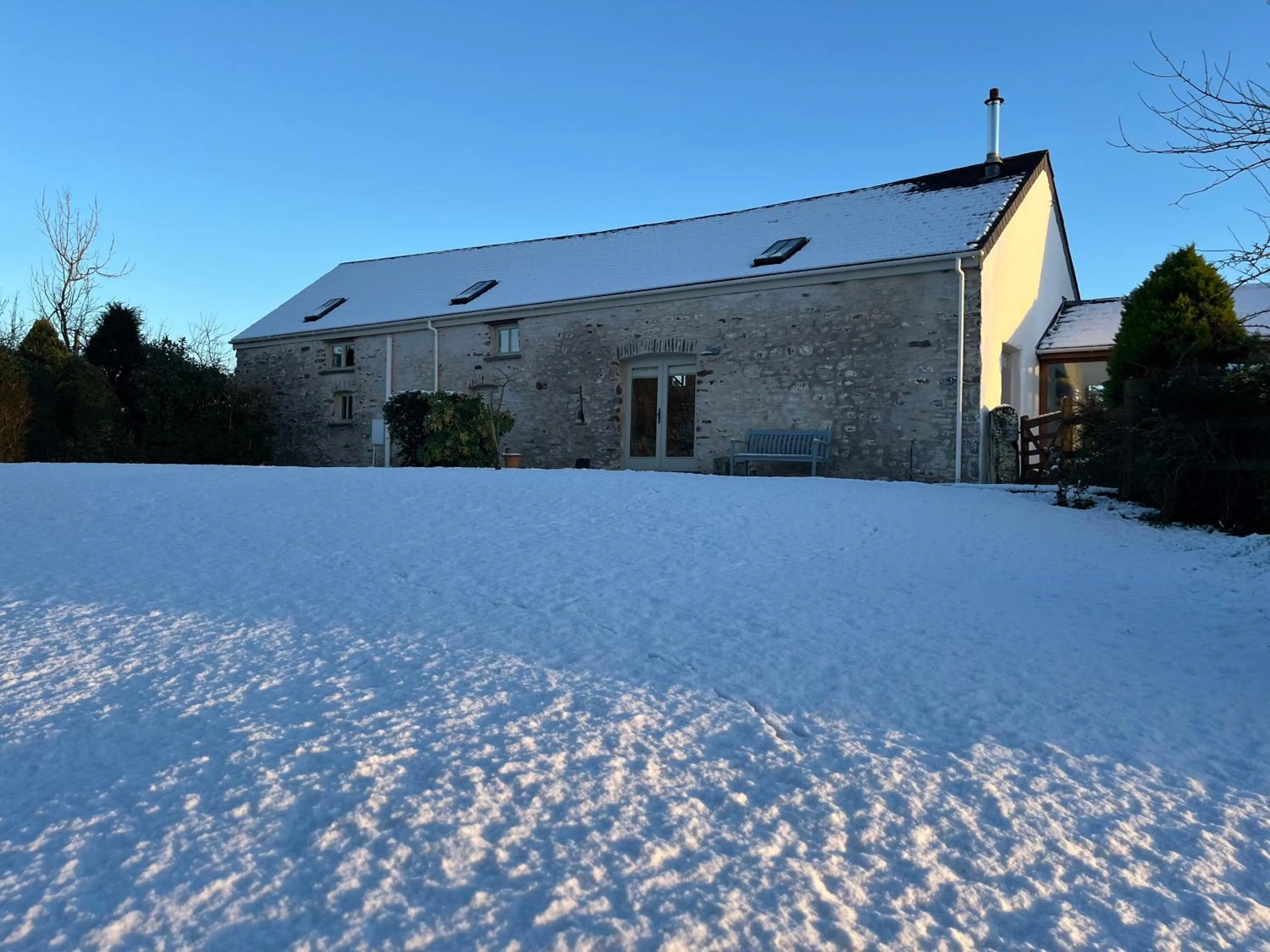 Dan y Graig Barn, Carmarthen