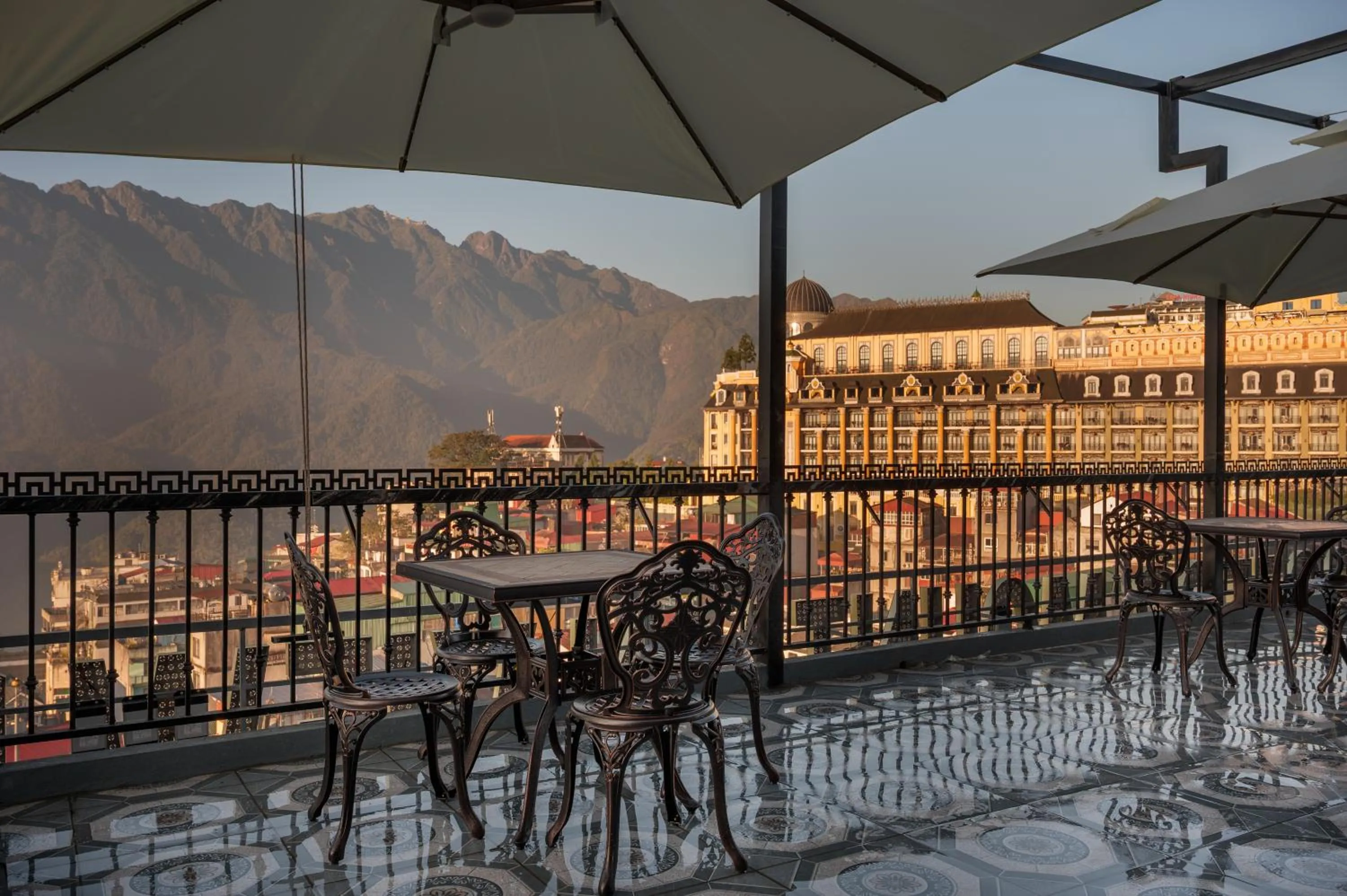 Restaurant/places to eat in Sapa Horizon Hotel