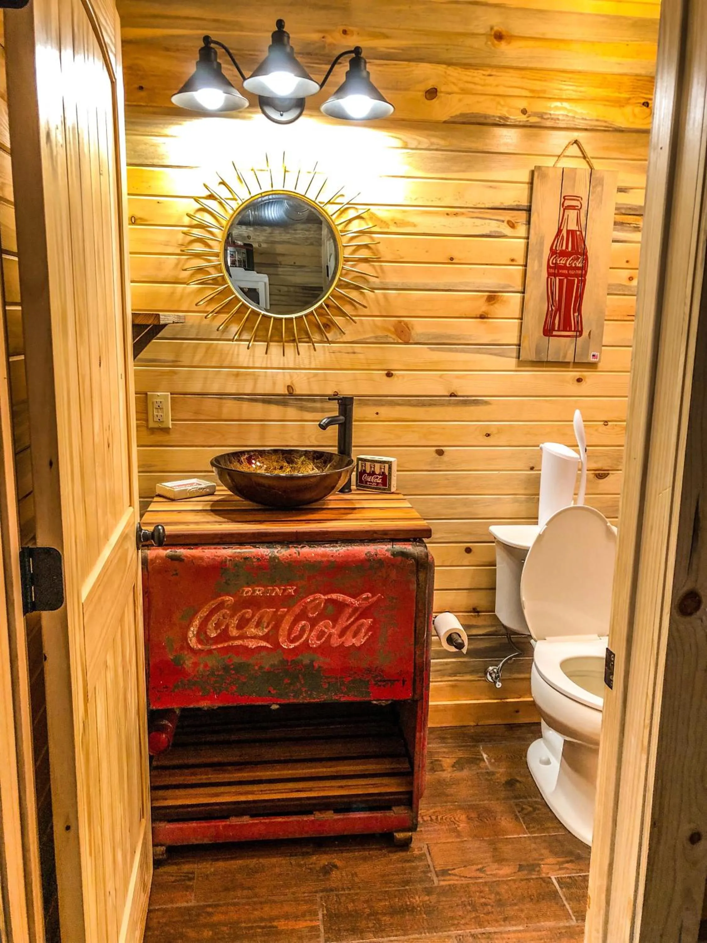 Samantha's Timber Inn