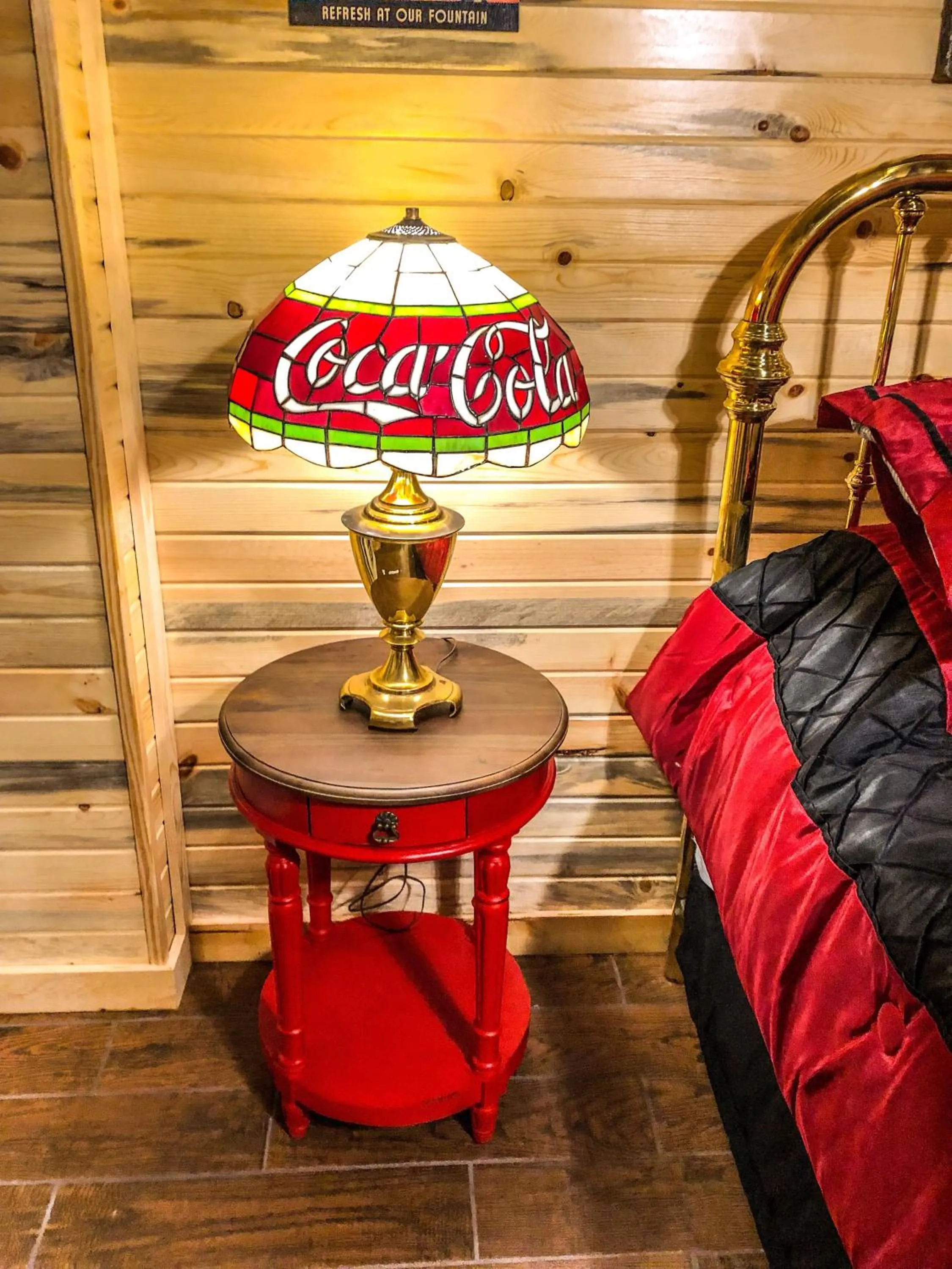 Samantha's Timber Inn