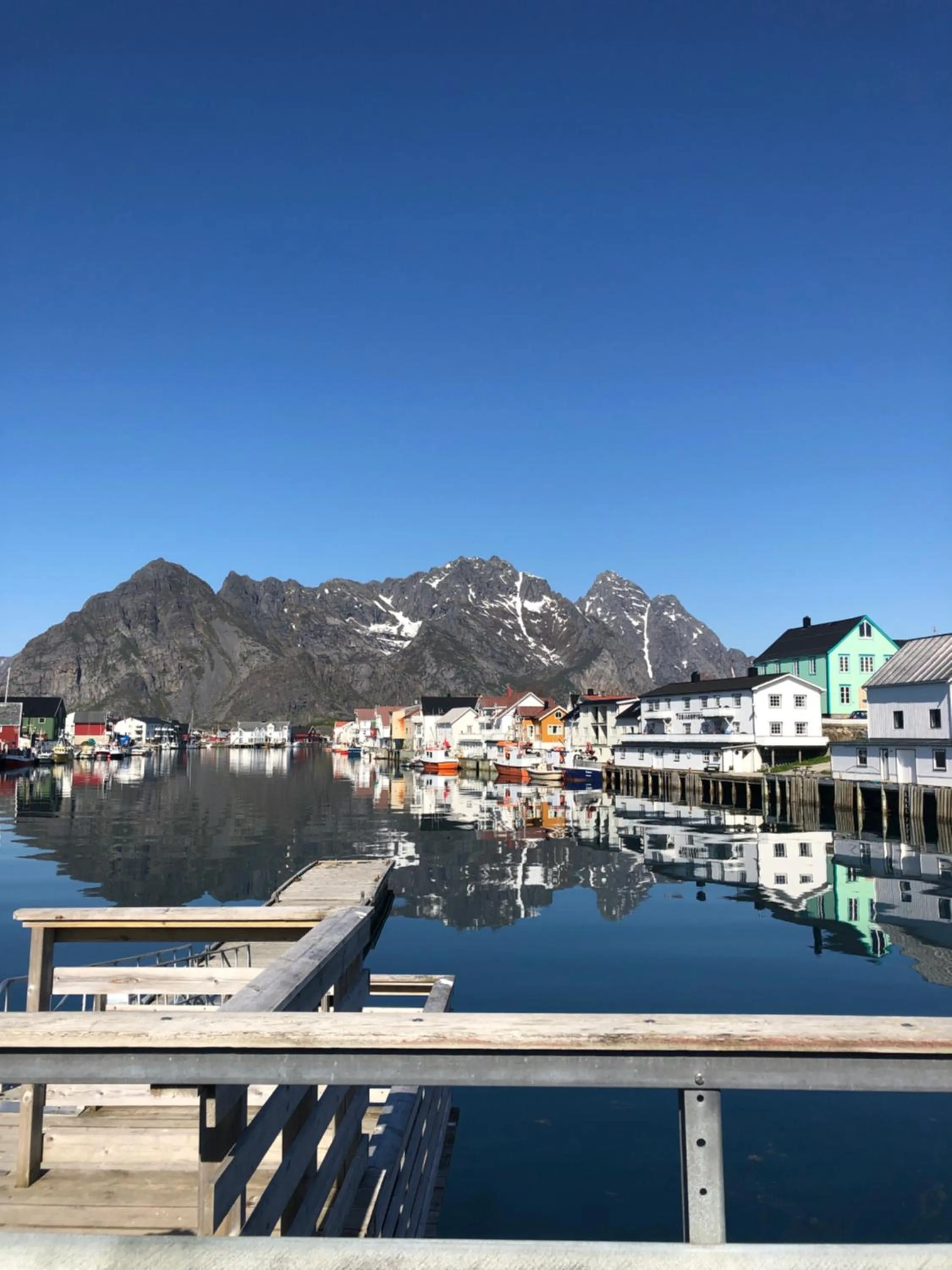 Neighbourhood in Henningsvær Rorbuer