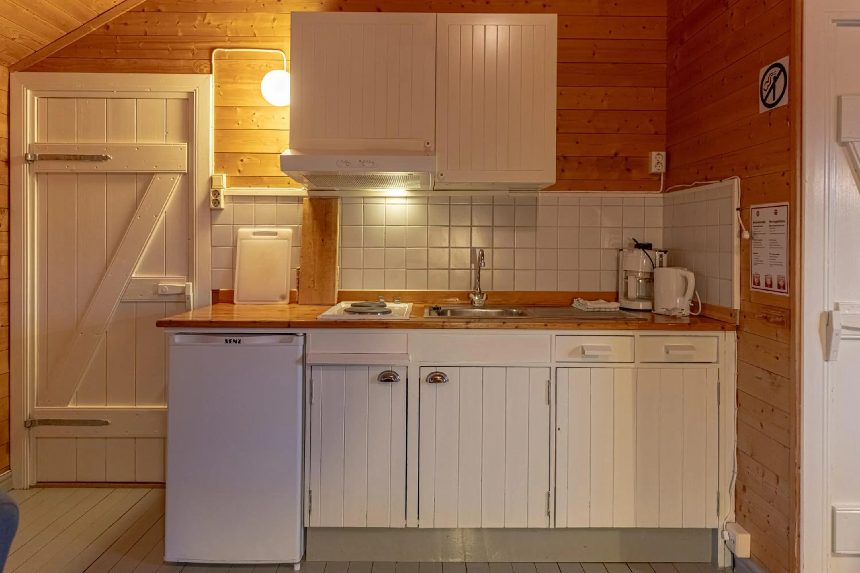 Coffee/tea facilities in Henningsvær Rorbuer