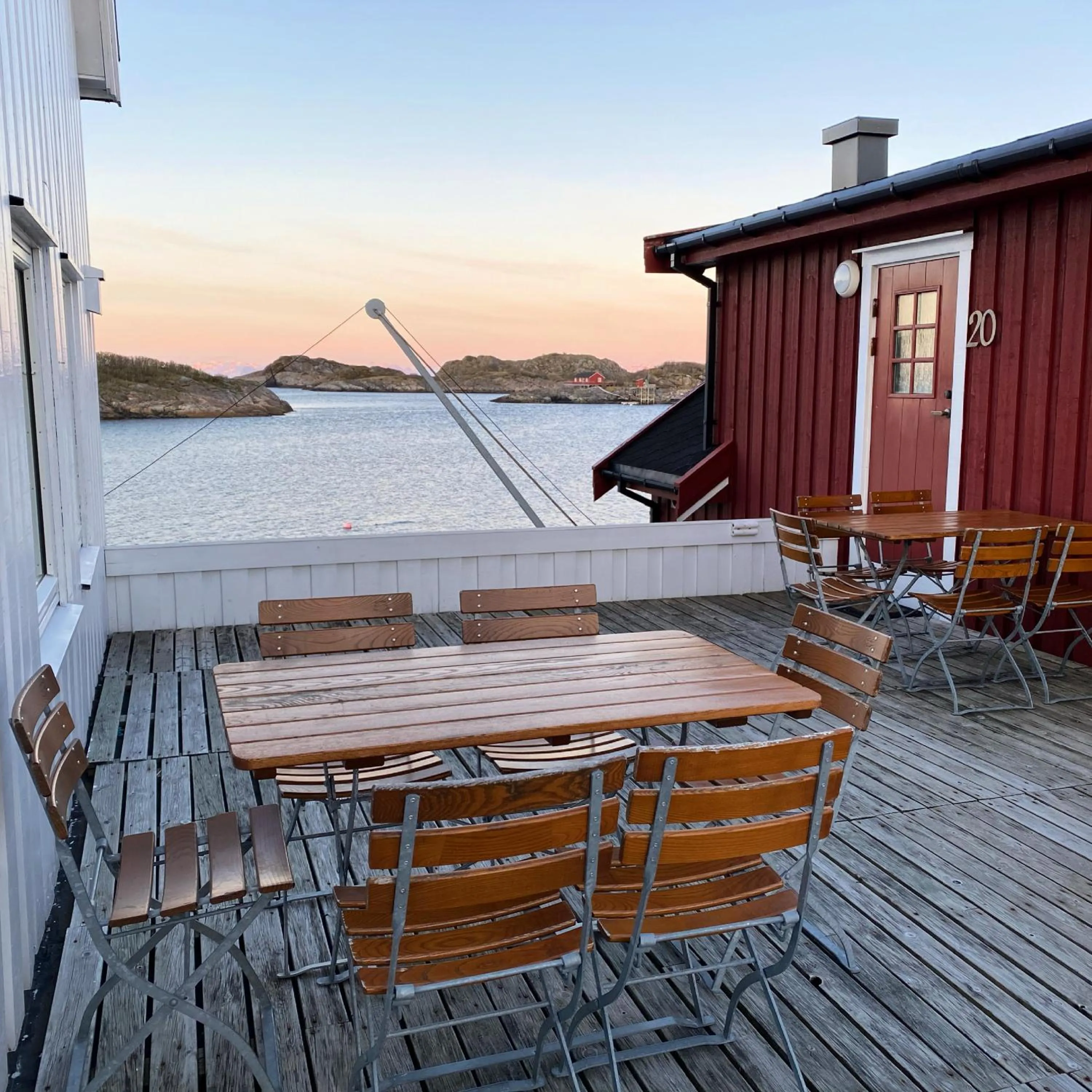 Patio in Henningsvær Rorbuer