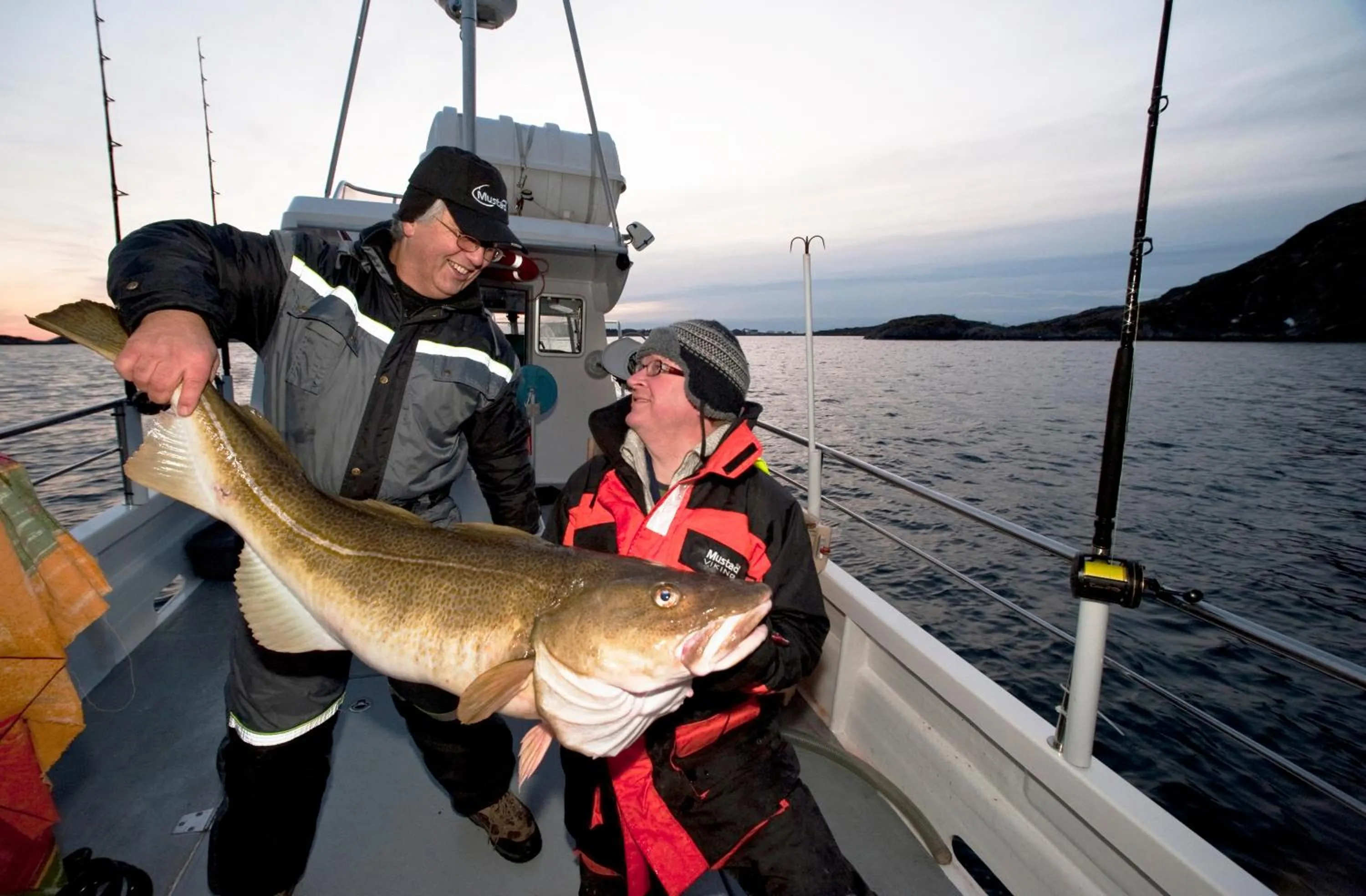 People in Henningsvær Rorbuer