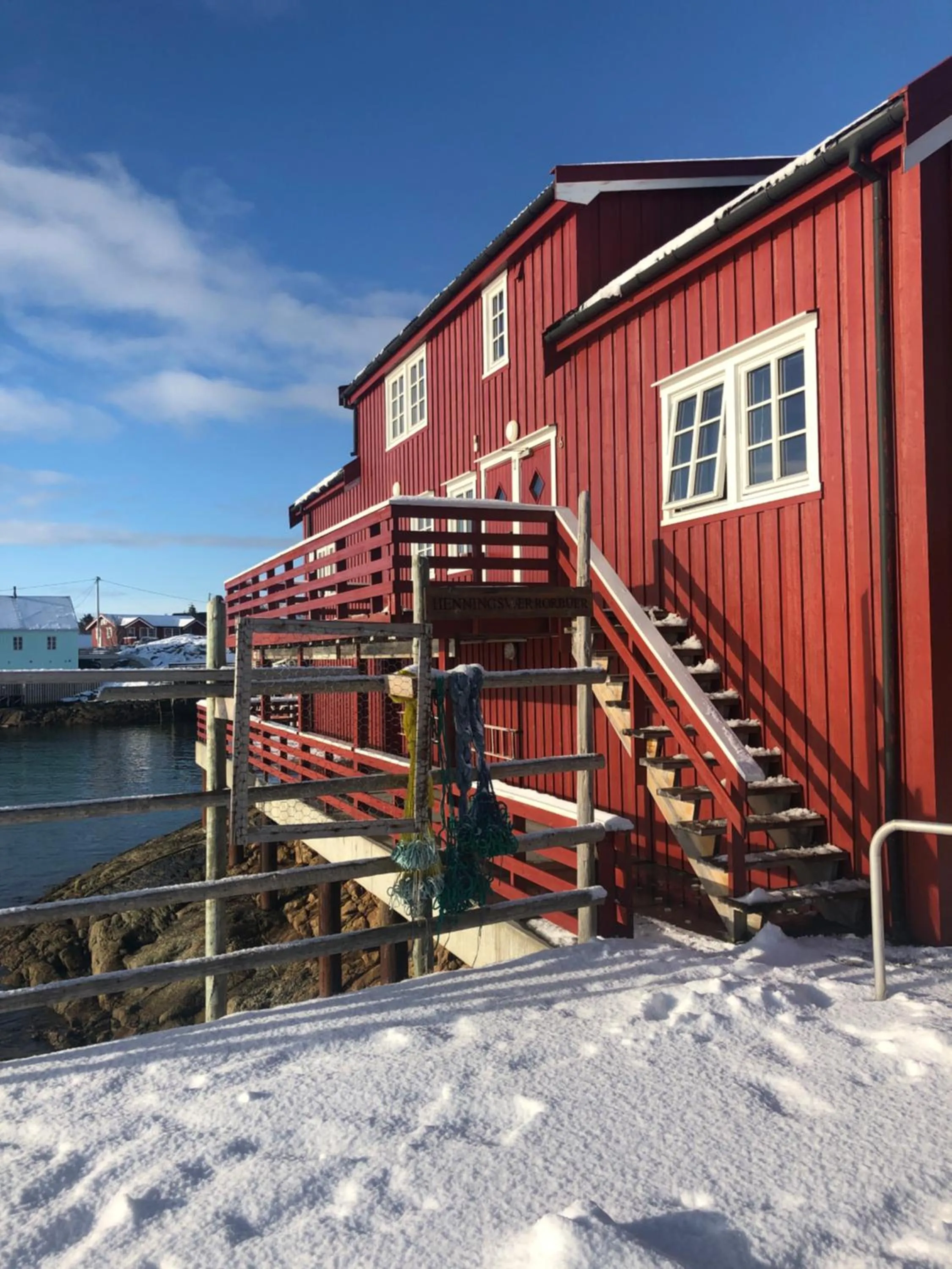 Property building in Henningsvær Rorbuer