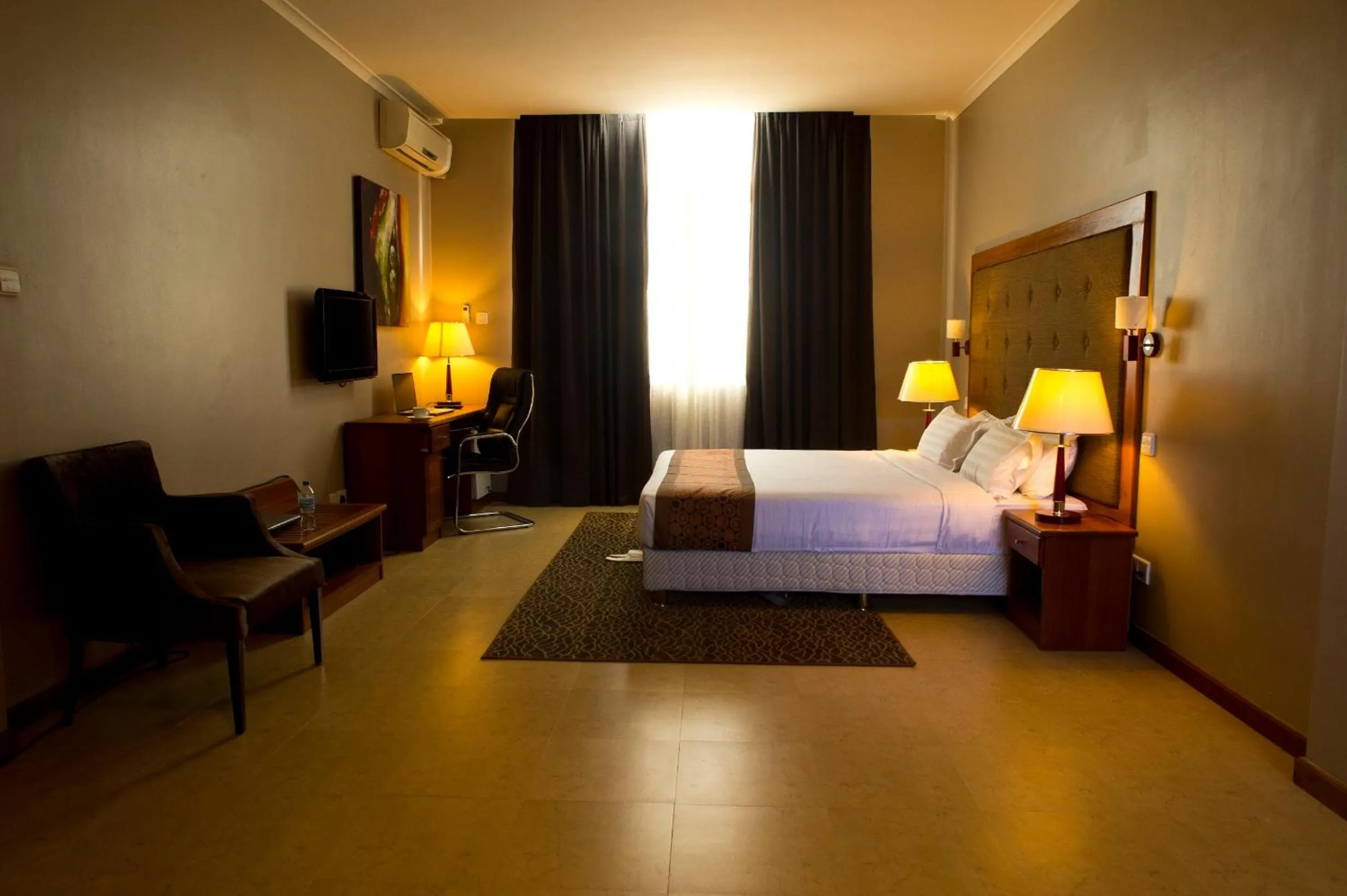 Day, Bed in Seascape Hotel