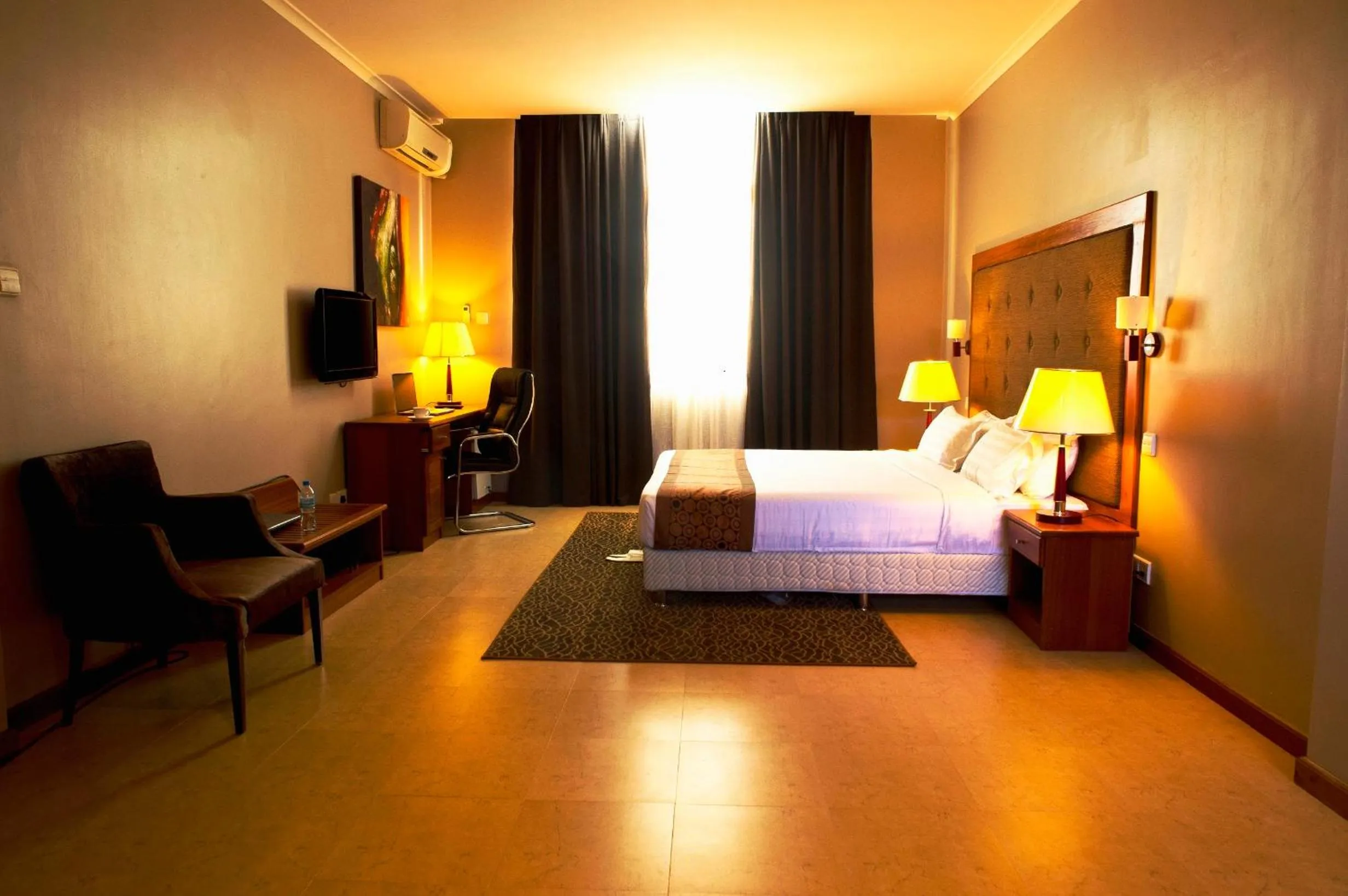 Bed in Seascape Hotel