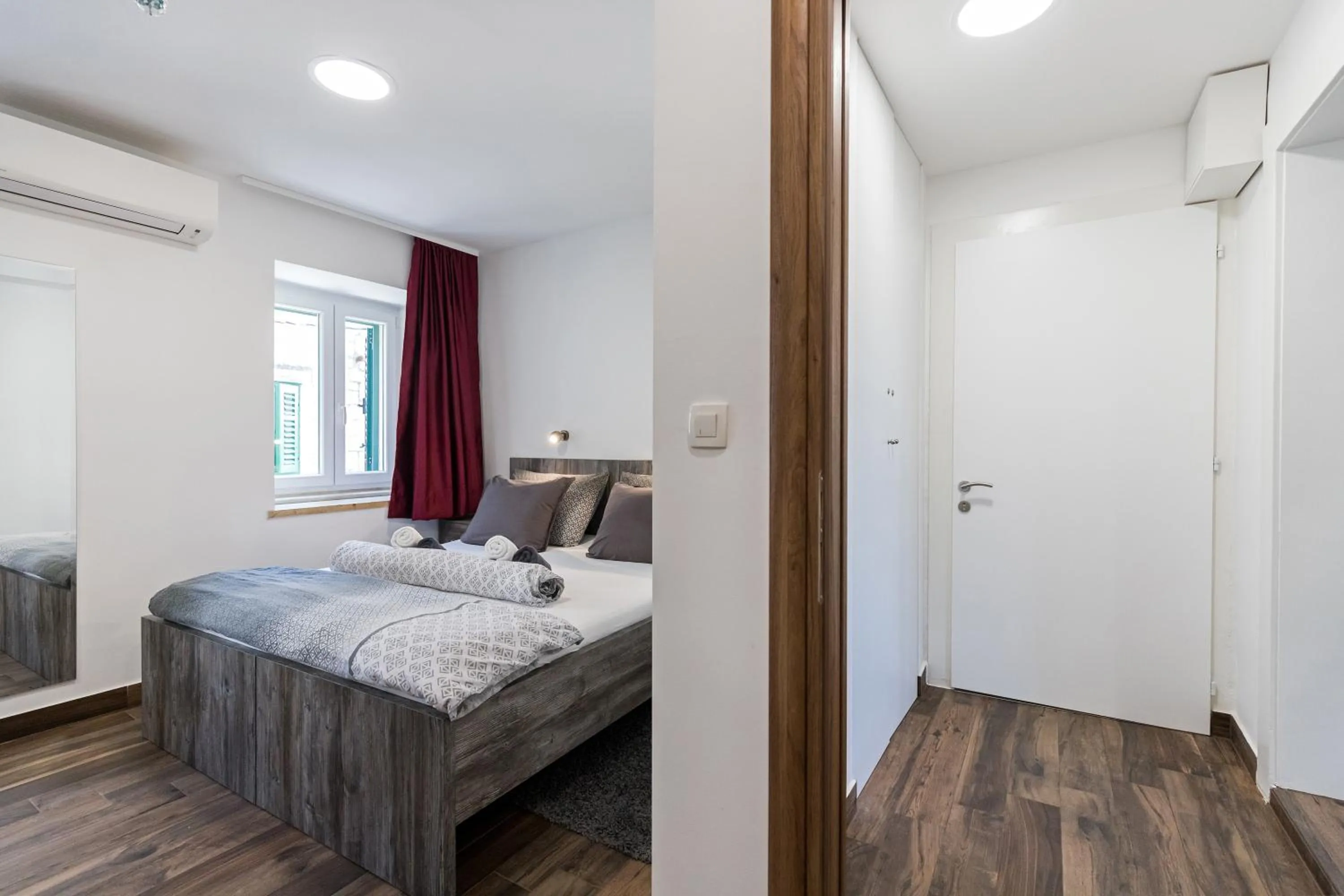 Apinelo Port Rooms