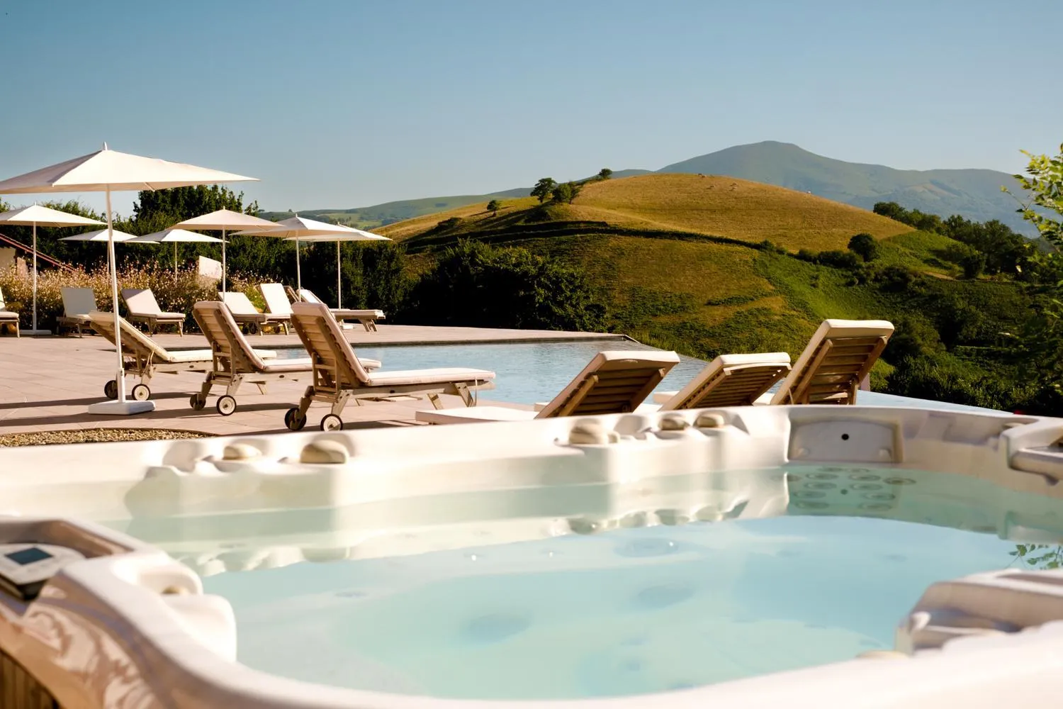 Hot Tub in Auberge Ostapé