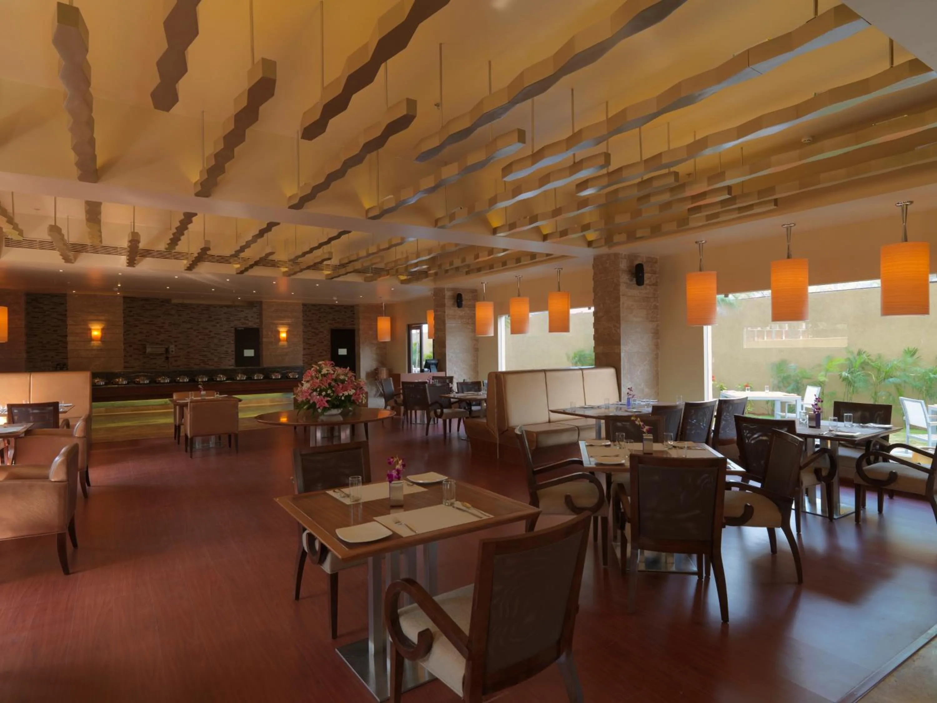 Restaurant/places to eat in The Quorum