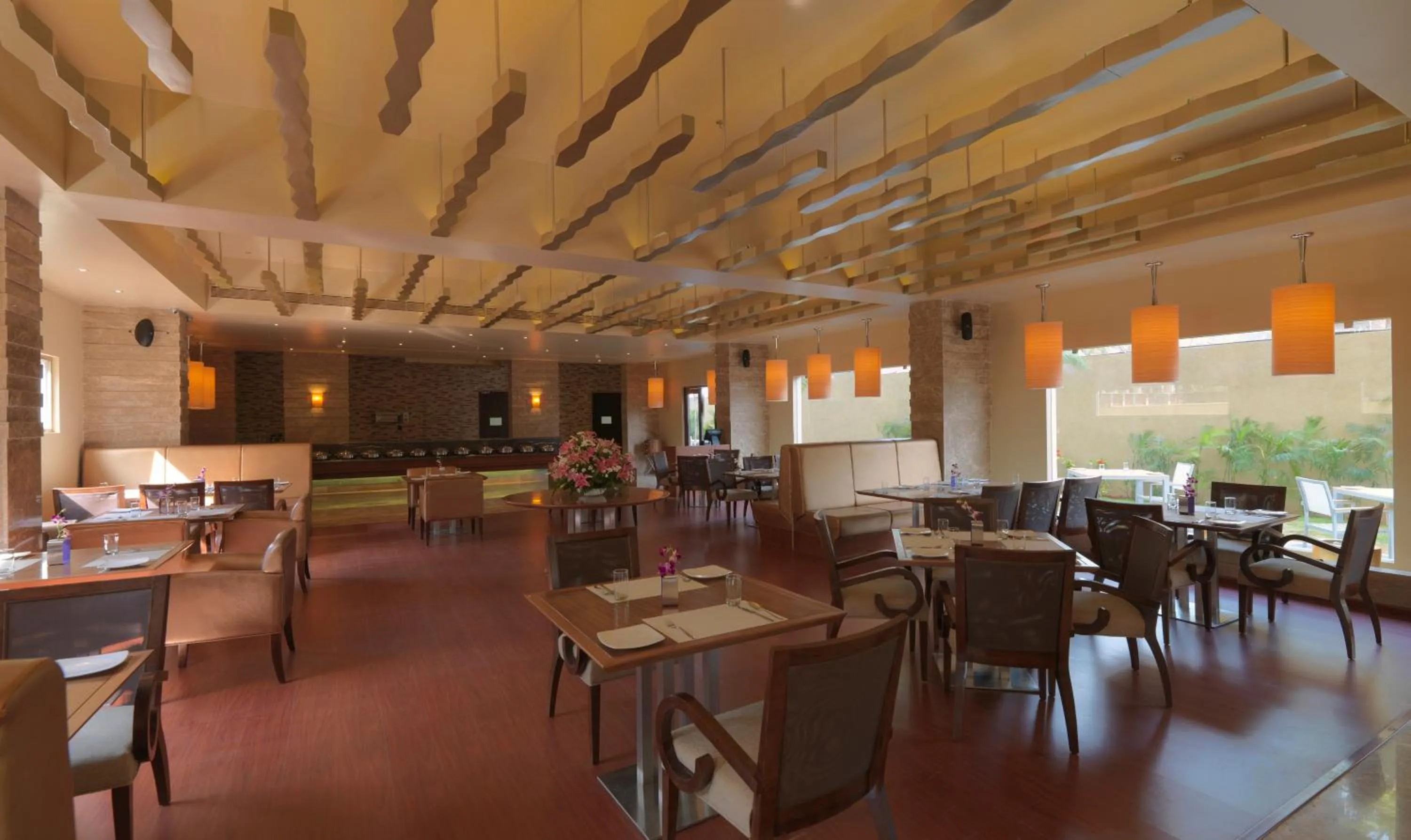 Restaurant/places to eat in The Quorum