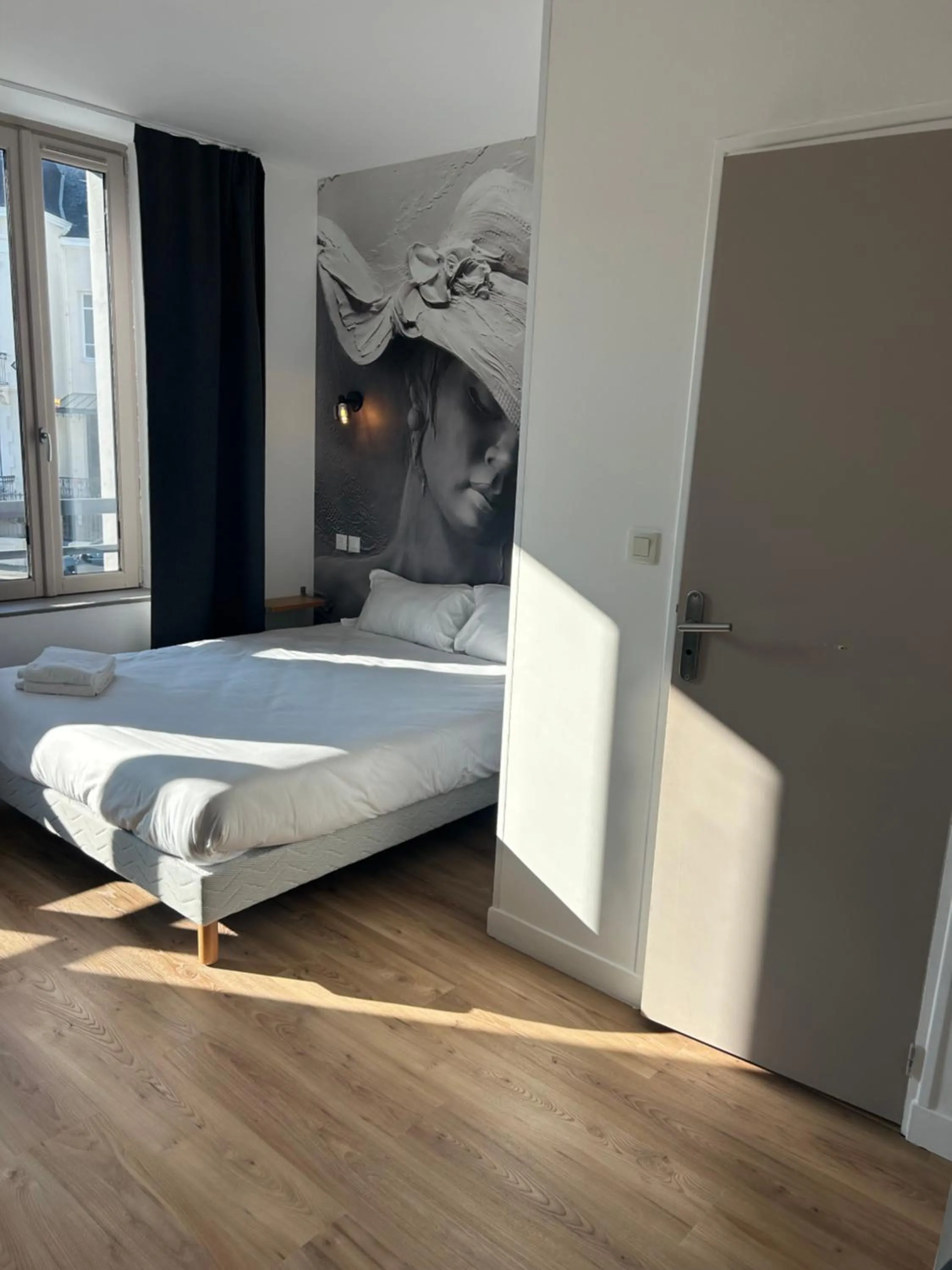 Photo of the whole room, Bed in Hotel Eden