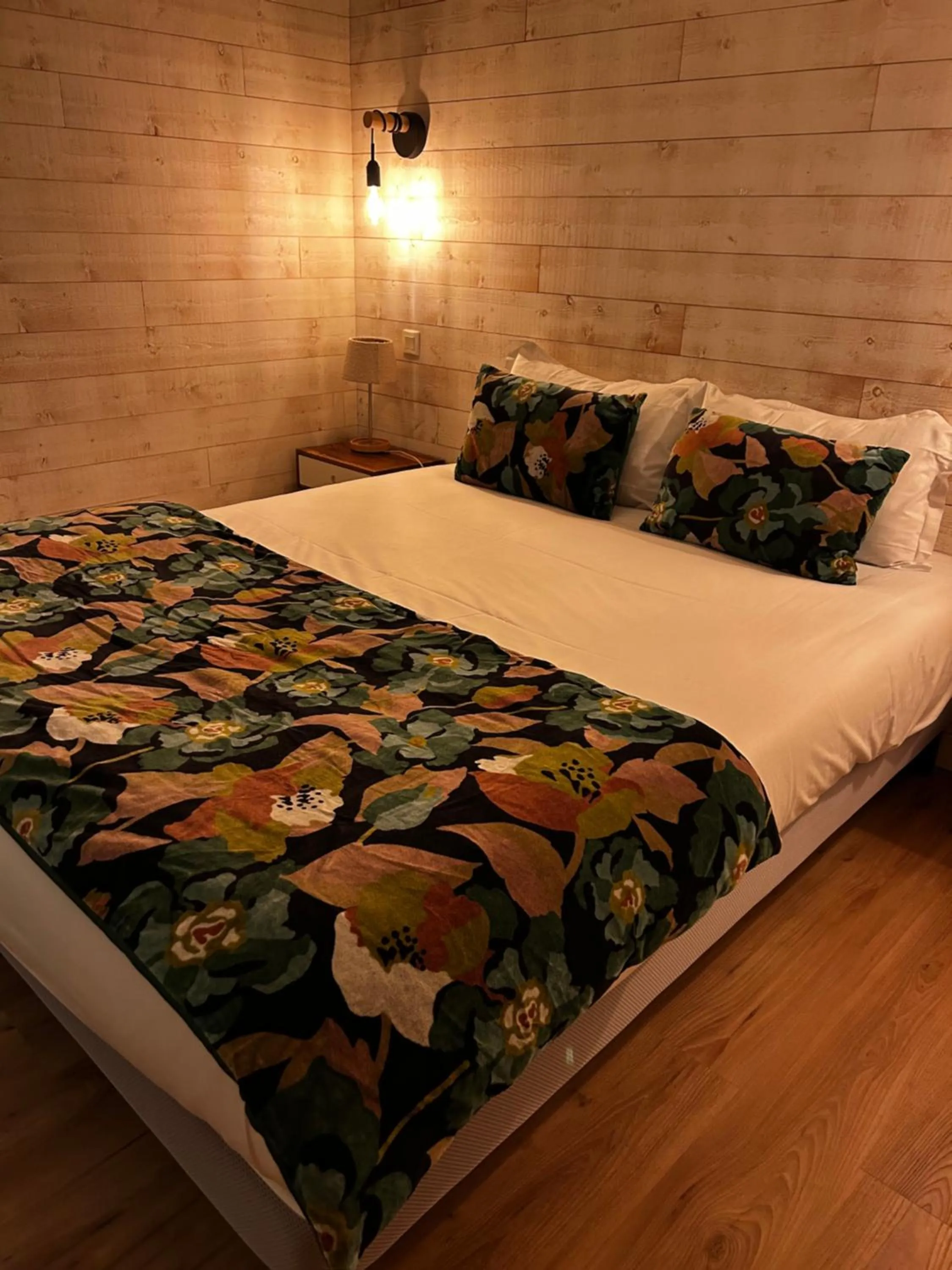 Bed in Hotel Eden