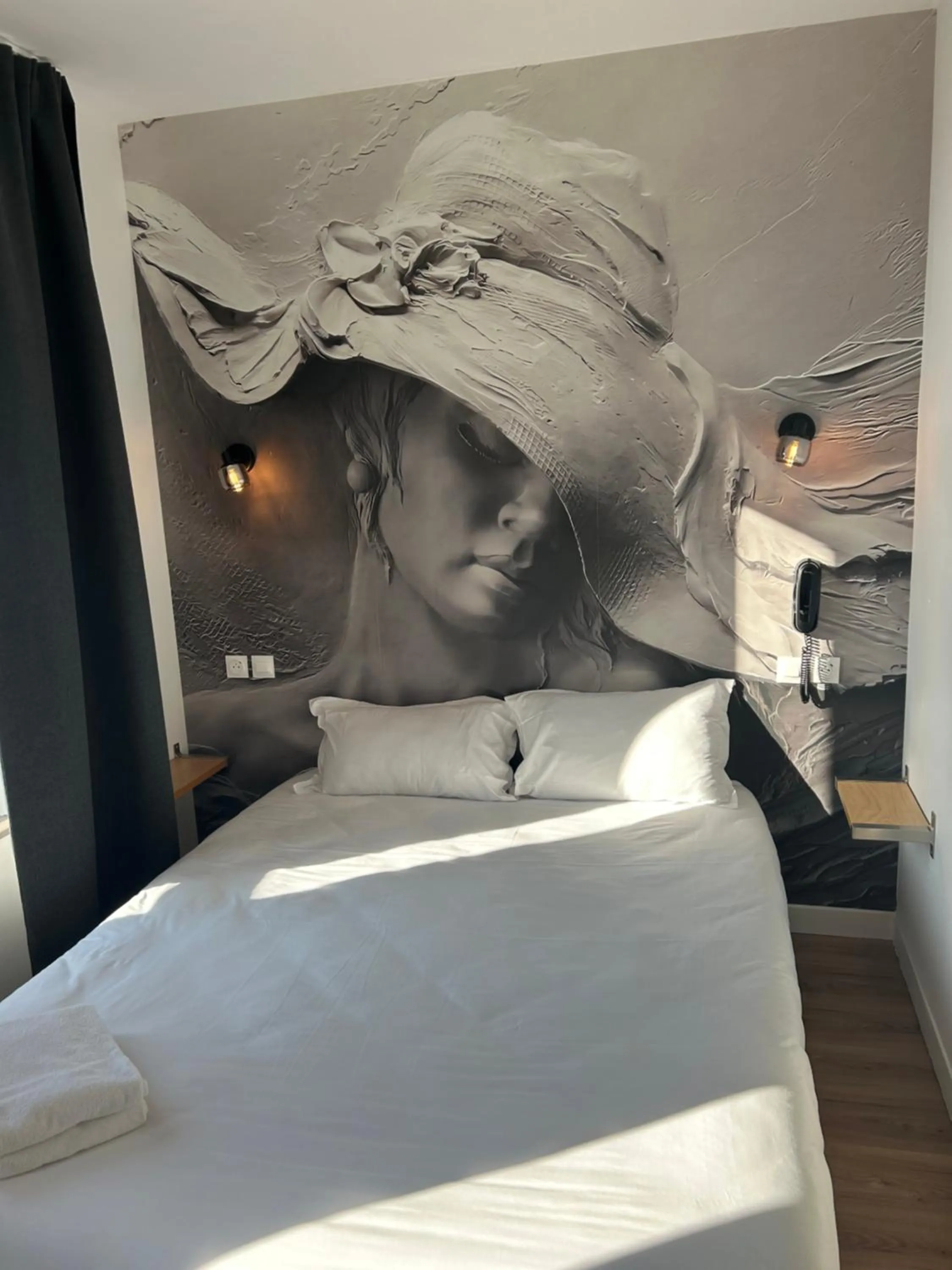 Photo of the whole room, Bed in Hotel Eden