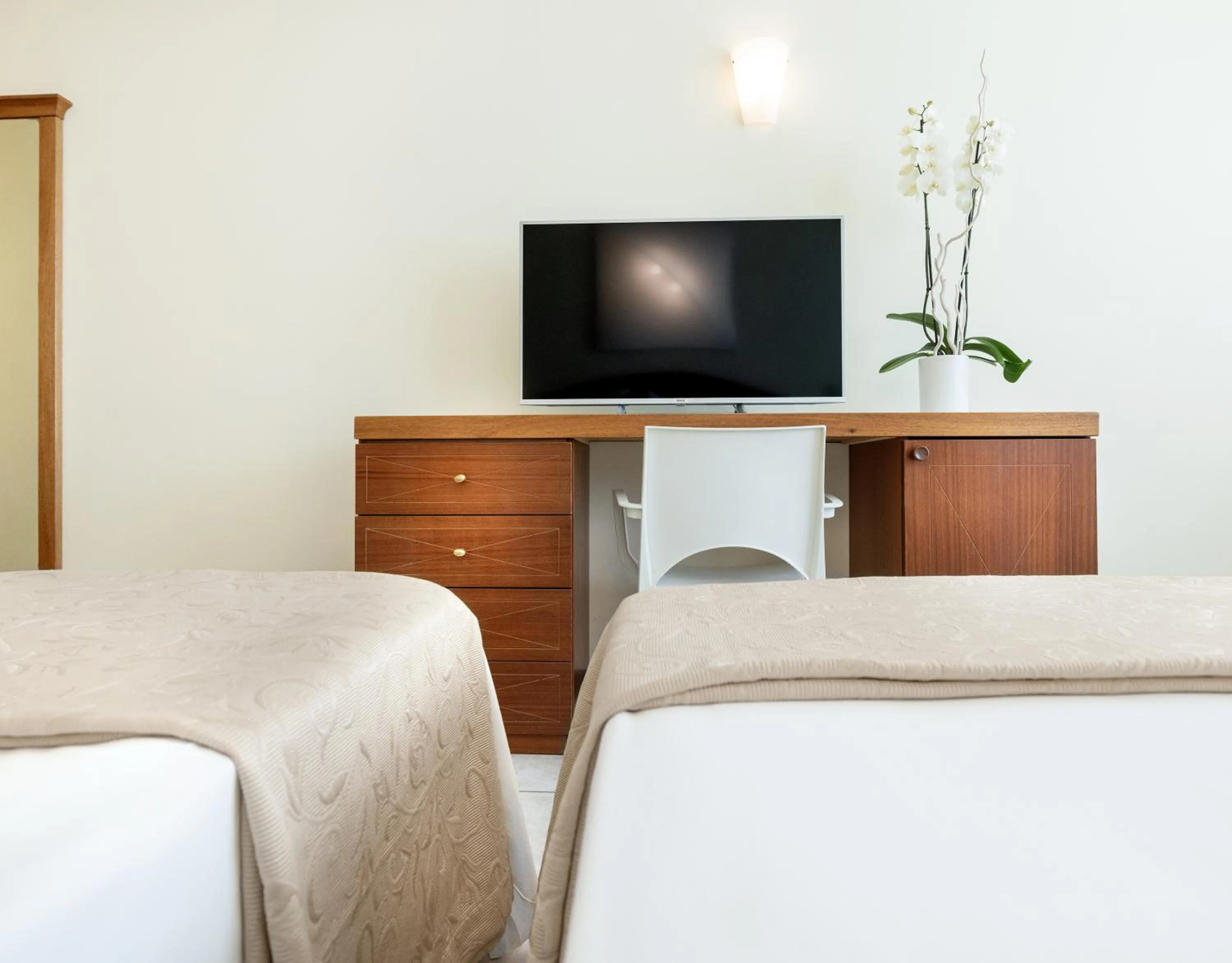 Bed in Hotel Bellevue Beach - sul mare