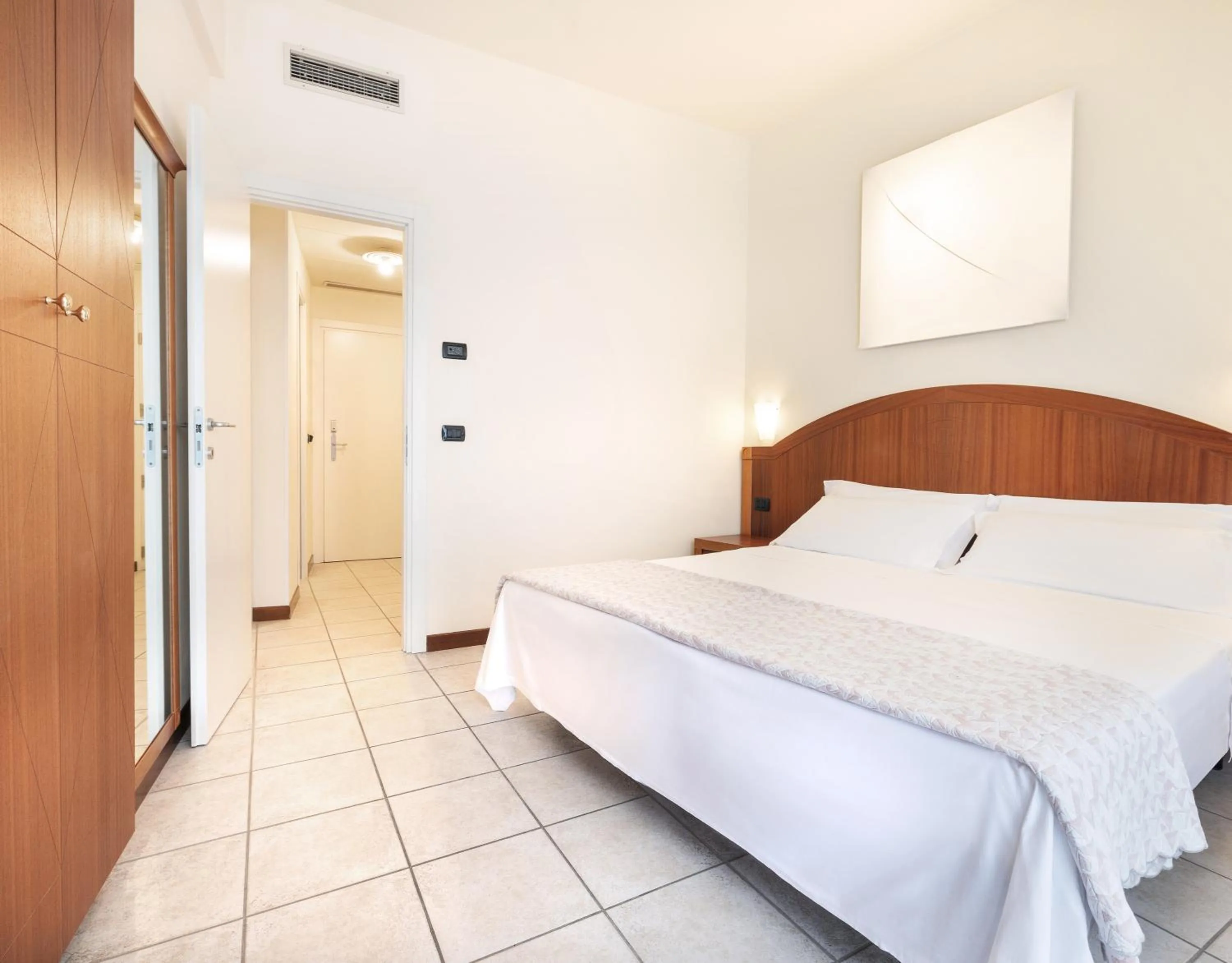 Bed in Hotel Bellevue Beach - sul mare