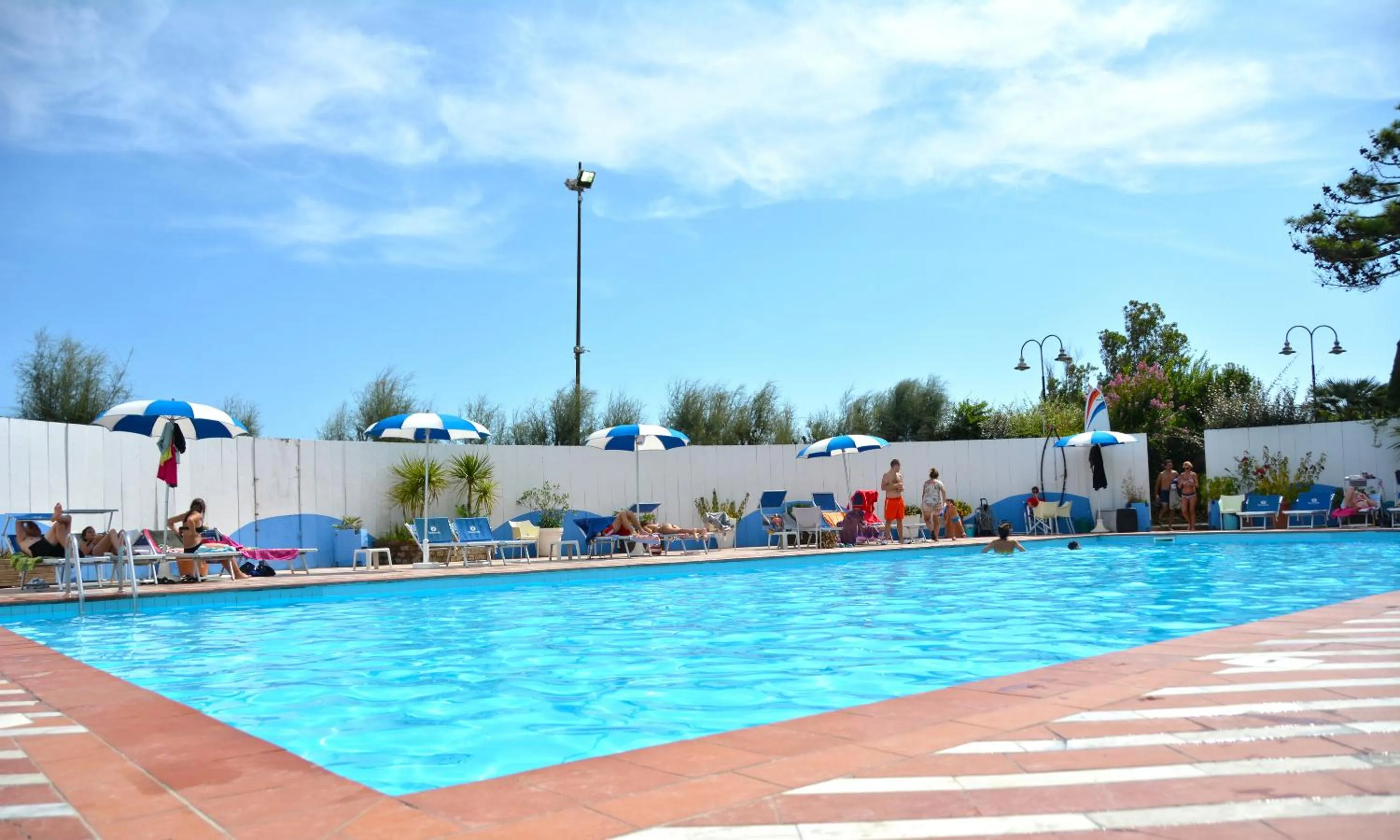 Pool view in Hotel Bellevue Beach - sul mare