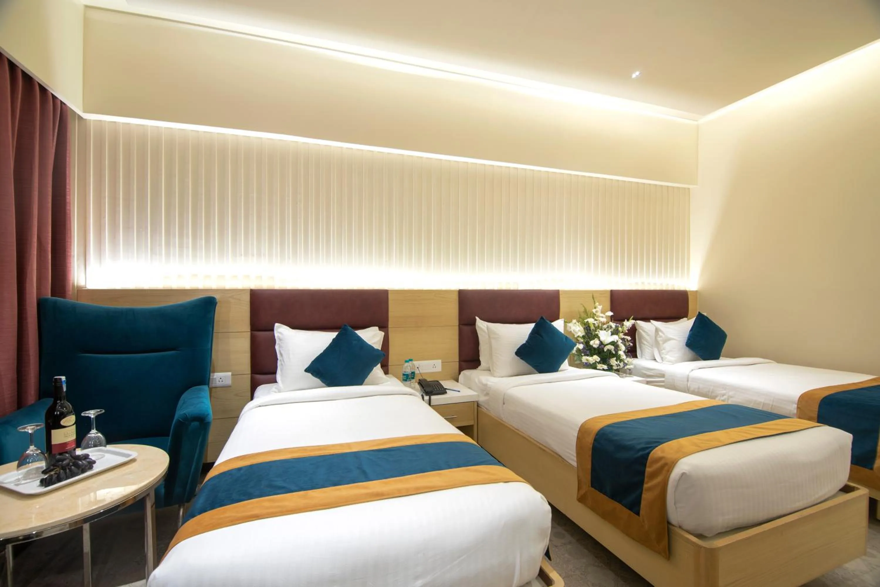 Photo of the whole room, Bed in Zion - A Luxurious Hotel