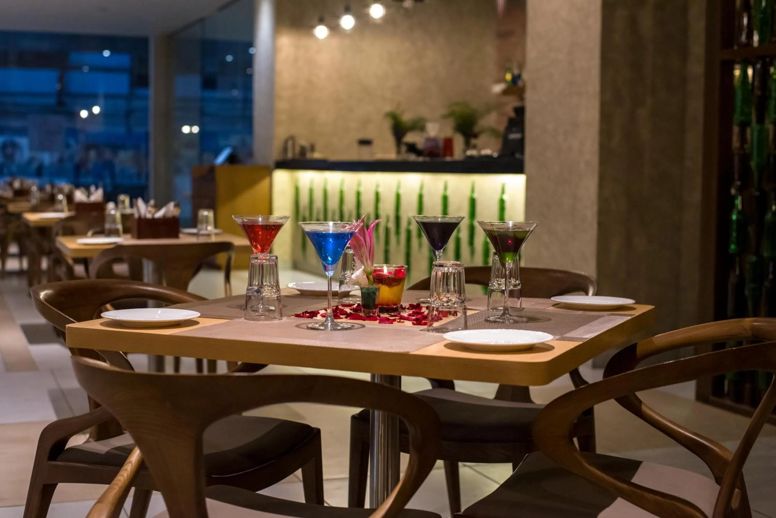 Restaurant/places to eat in Zion - A Luxurious Hotel