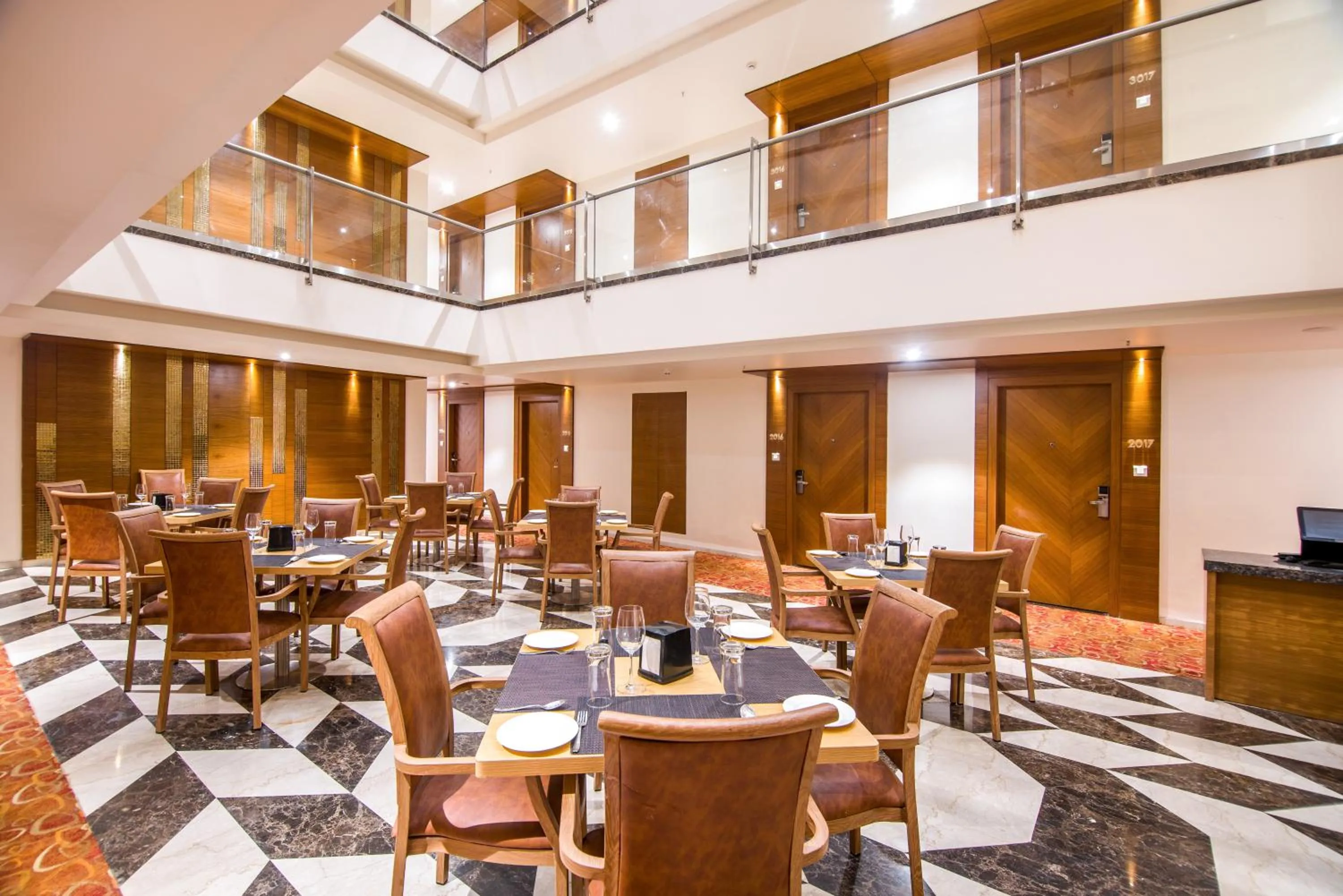 Restaurant/places to eat in Zion - A Luxurious Hotel