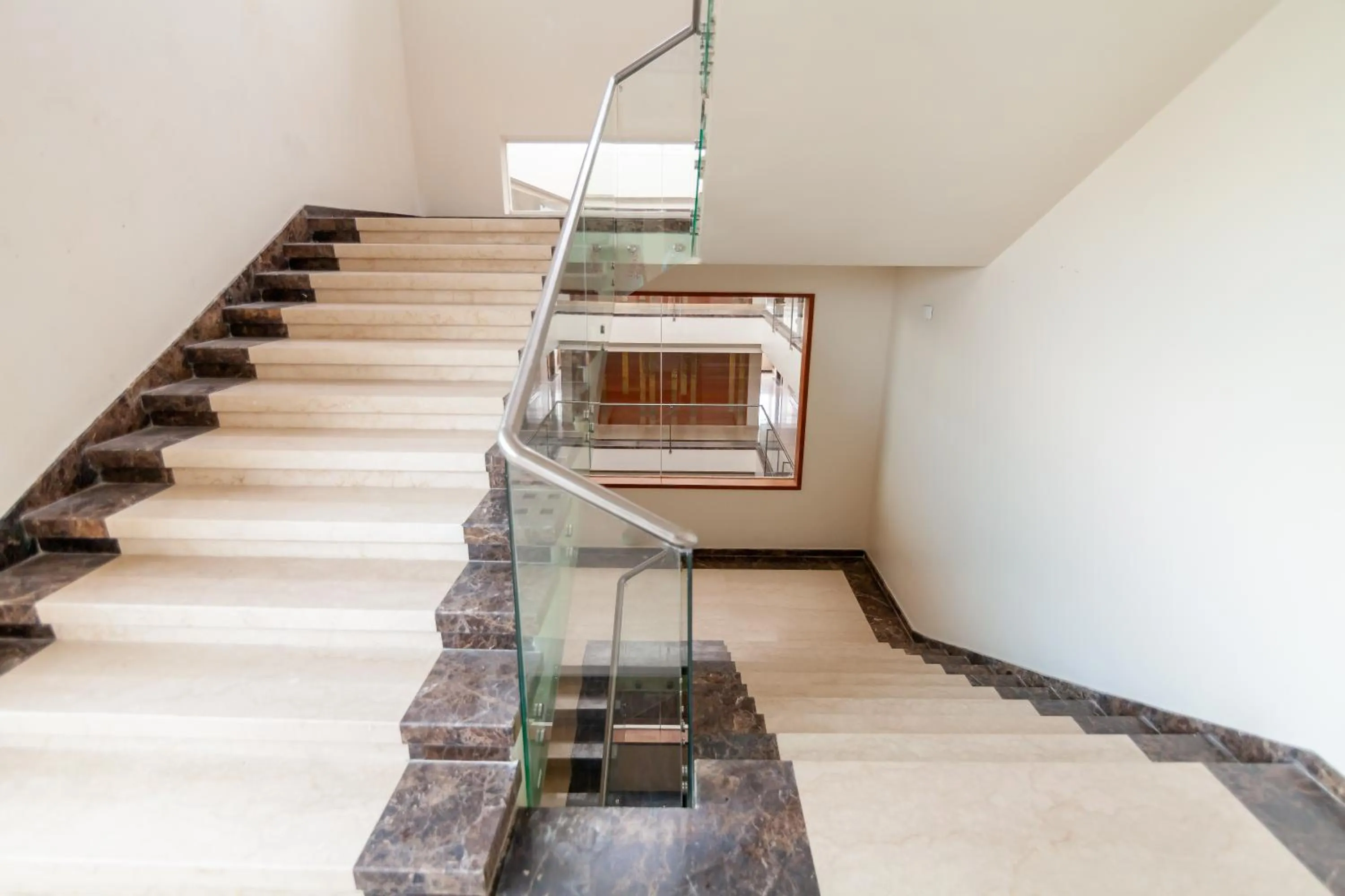 Area and facilities in Zion - A Luxurious Hotel