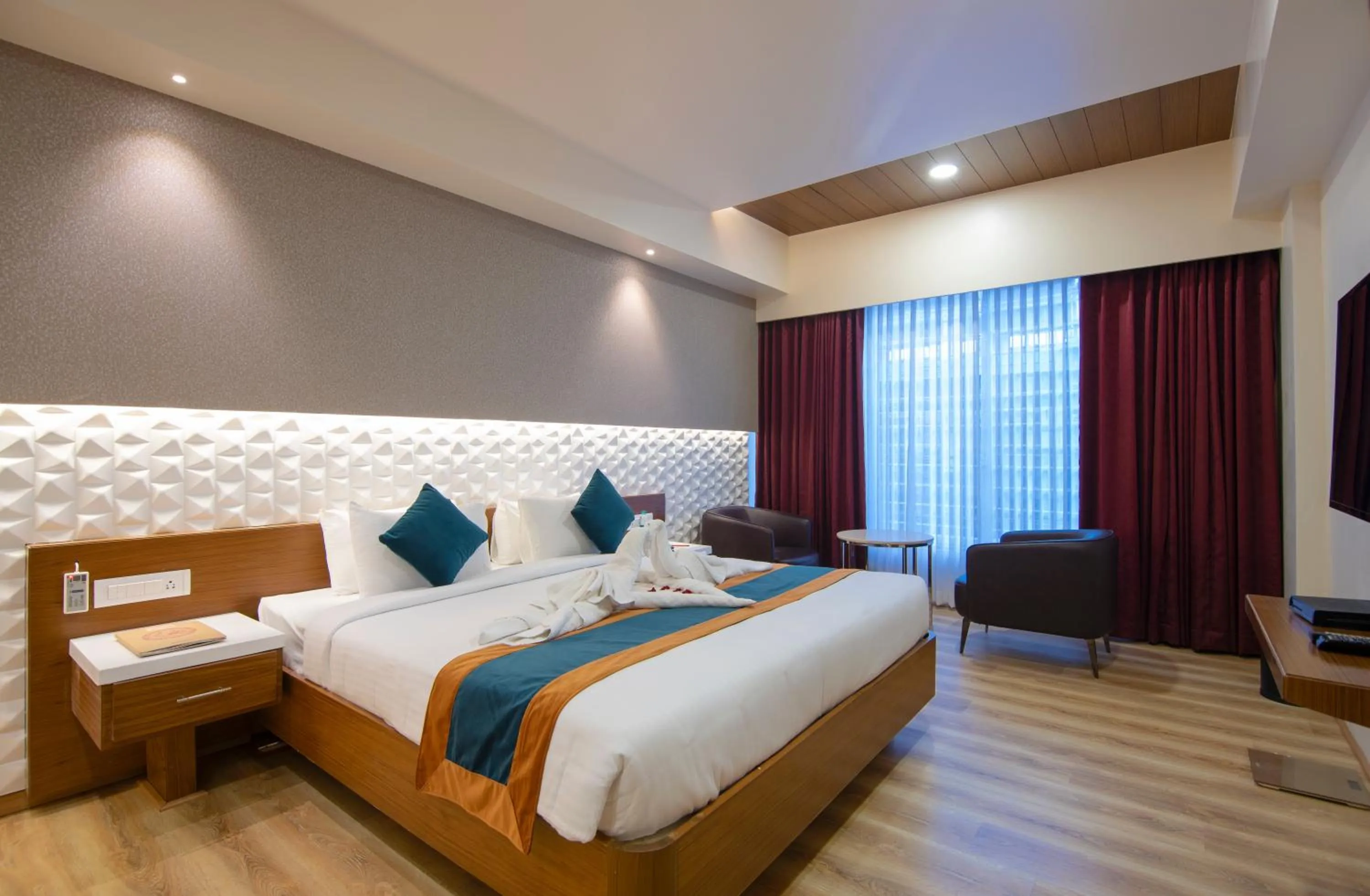 Bed in Zion - A Luxurious Hotel