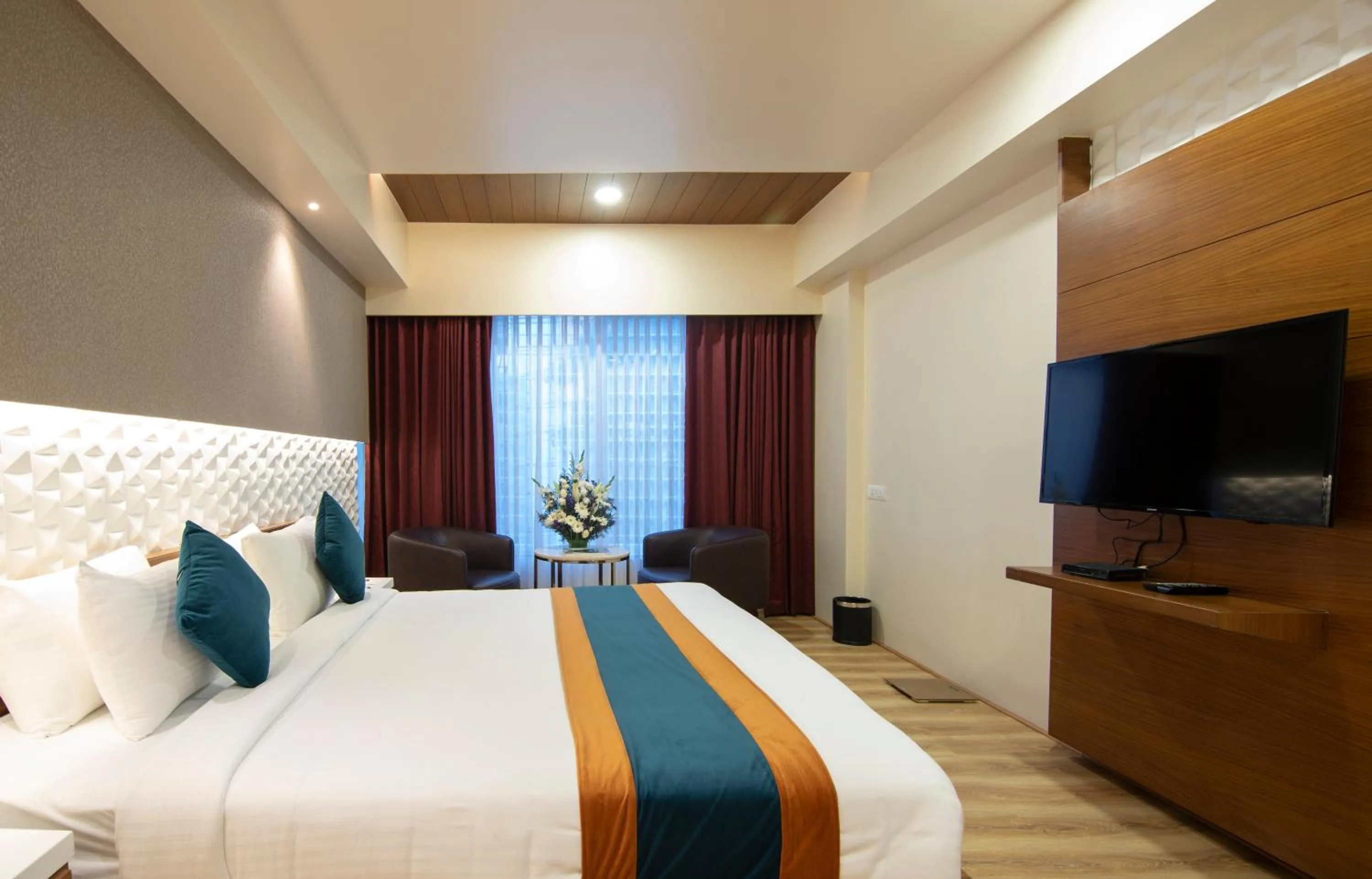 Bed in Zion - A Luxurious Hotel