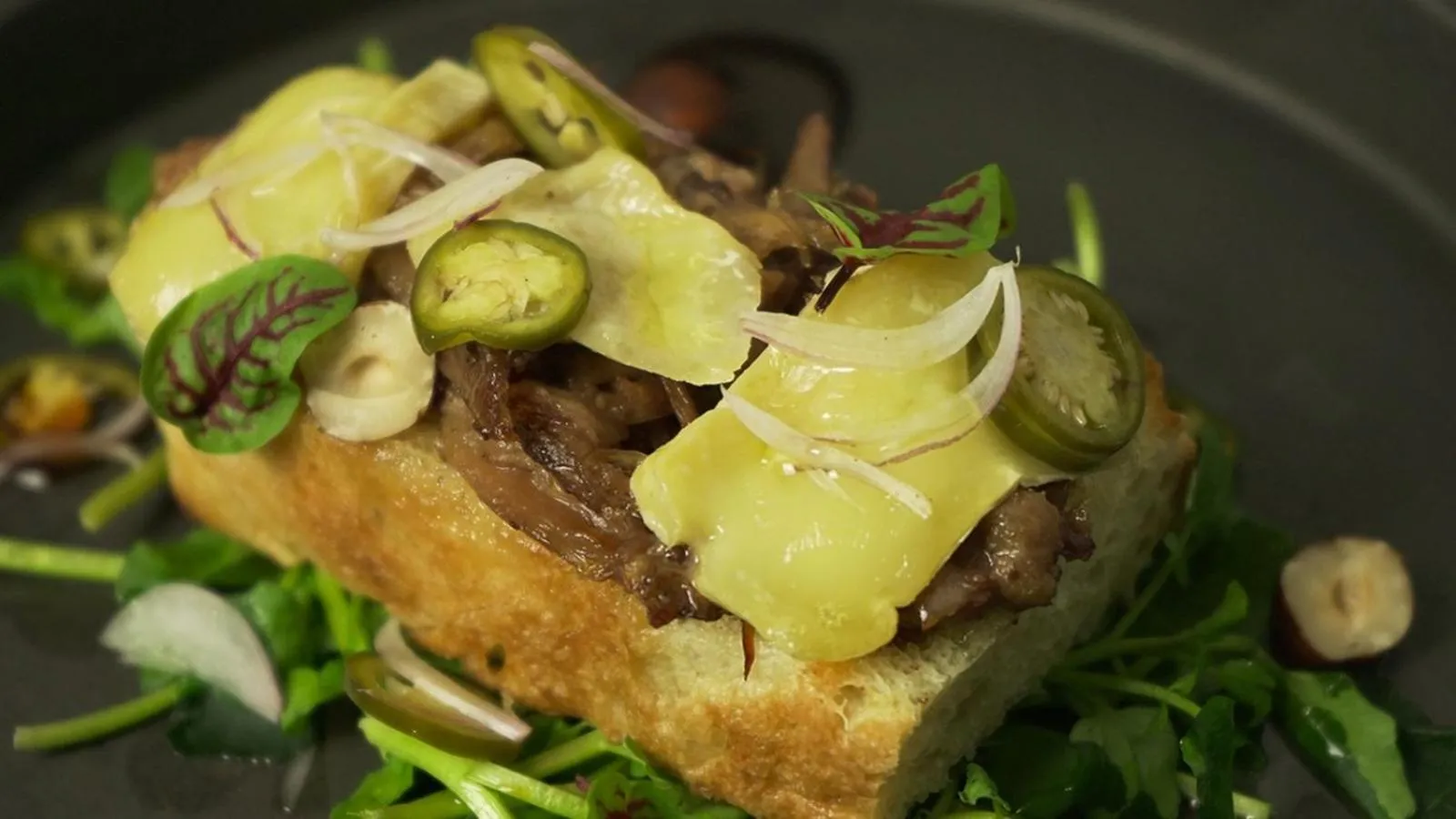 Restaurant/places to eat in Titik Dua