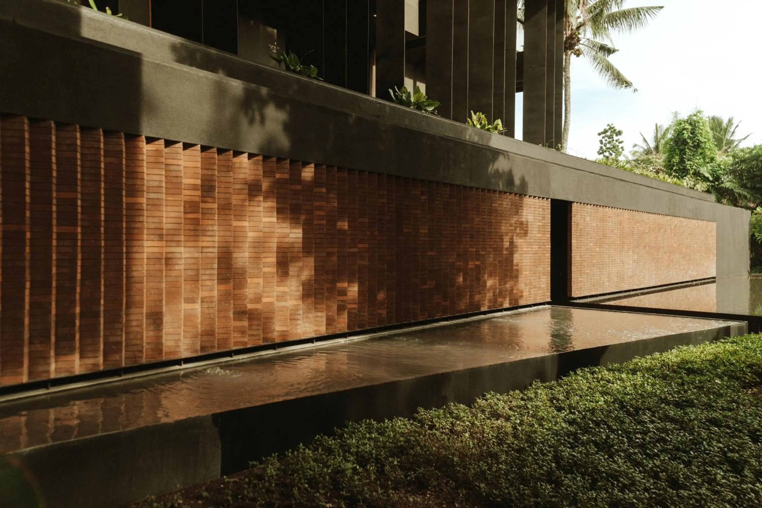 Property building in Titik Dua