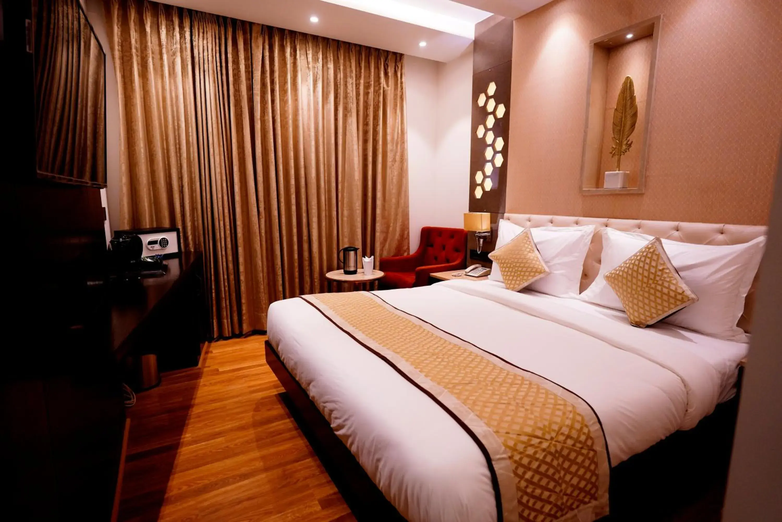 Deluxe Room with Free Airport Pickup - single occupancy in Hotel City Pride - City Centre, with Free Airport Pickup Deluxe Room with Free Airport Pickup - single occupancy in Hotel City Pride - City Centre, with Free Airport Pickup