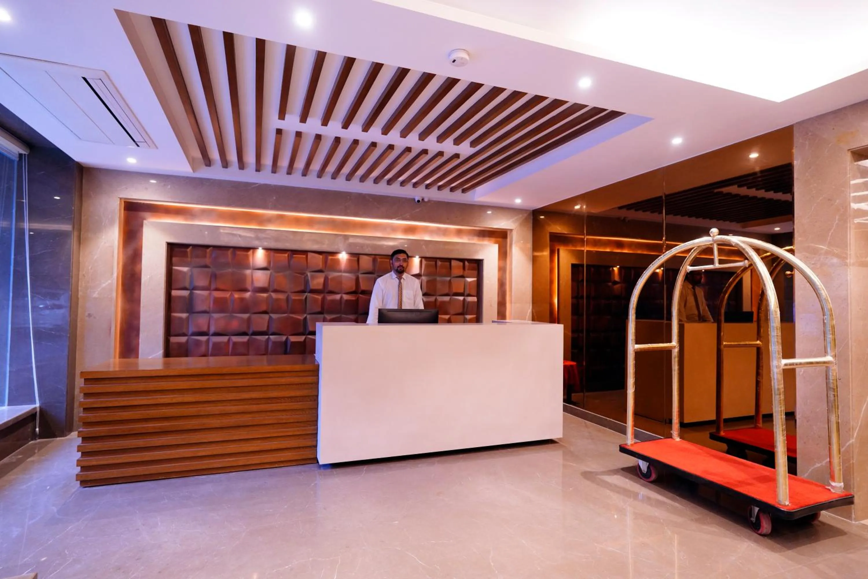 Lobby or reception in Hotel City Pride - City Centre, with Free Airport Pickup