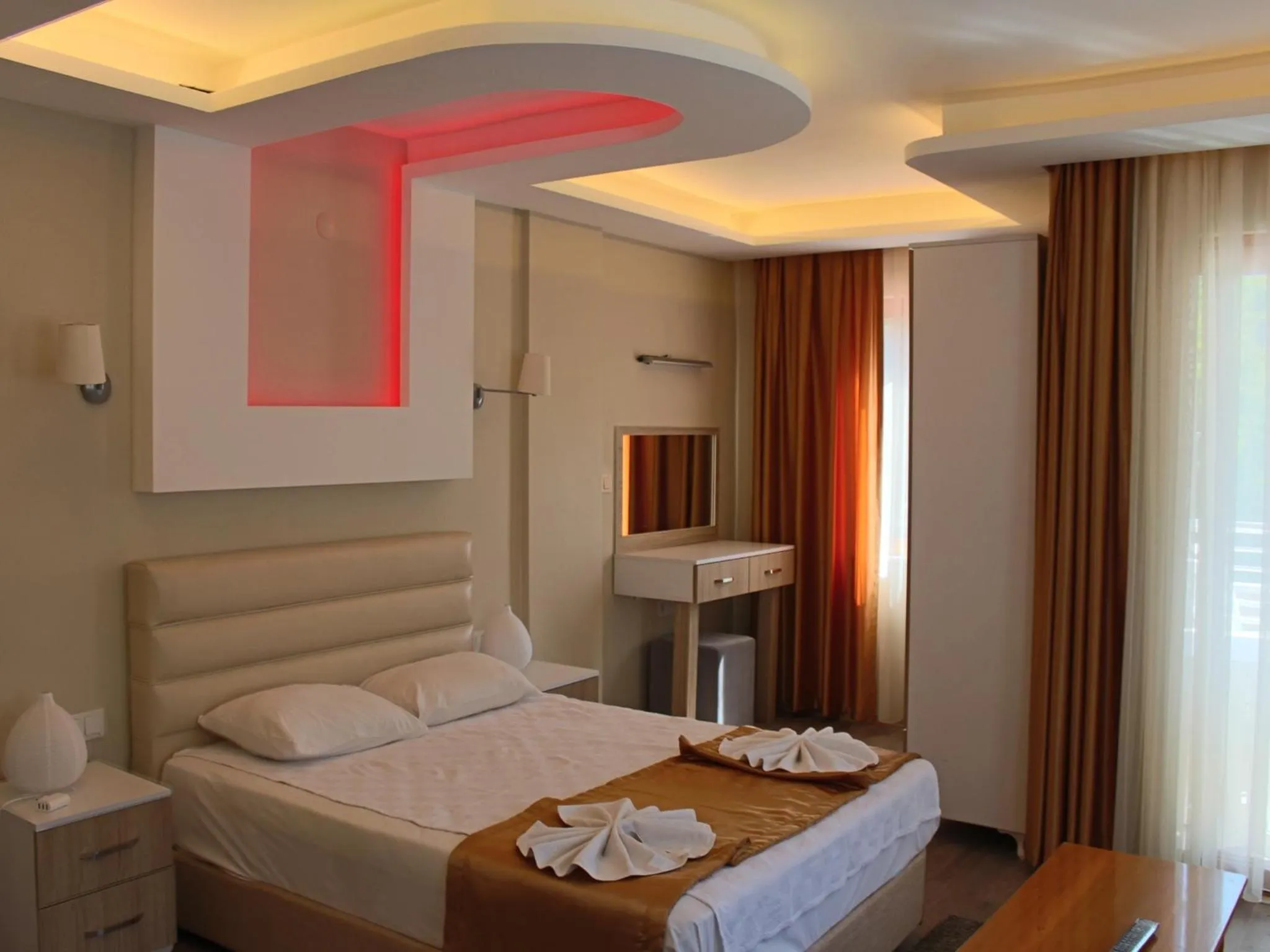 Bed in Arya Otel
