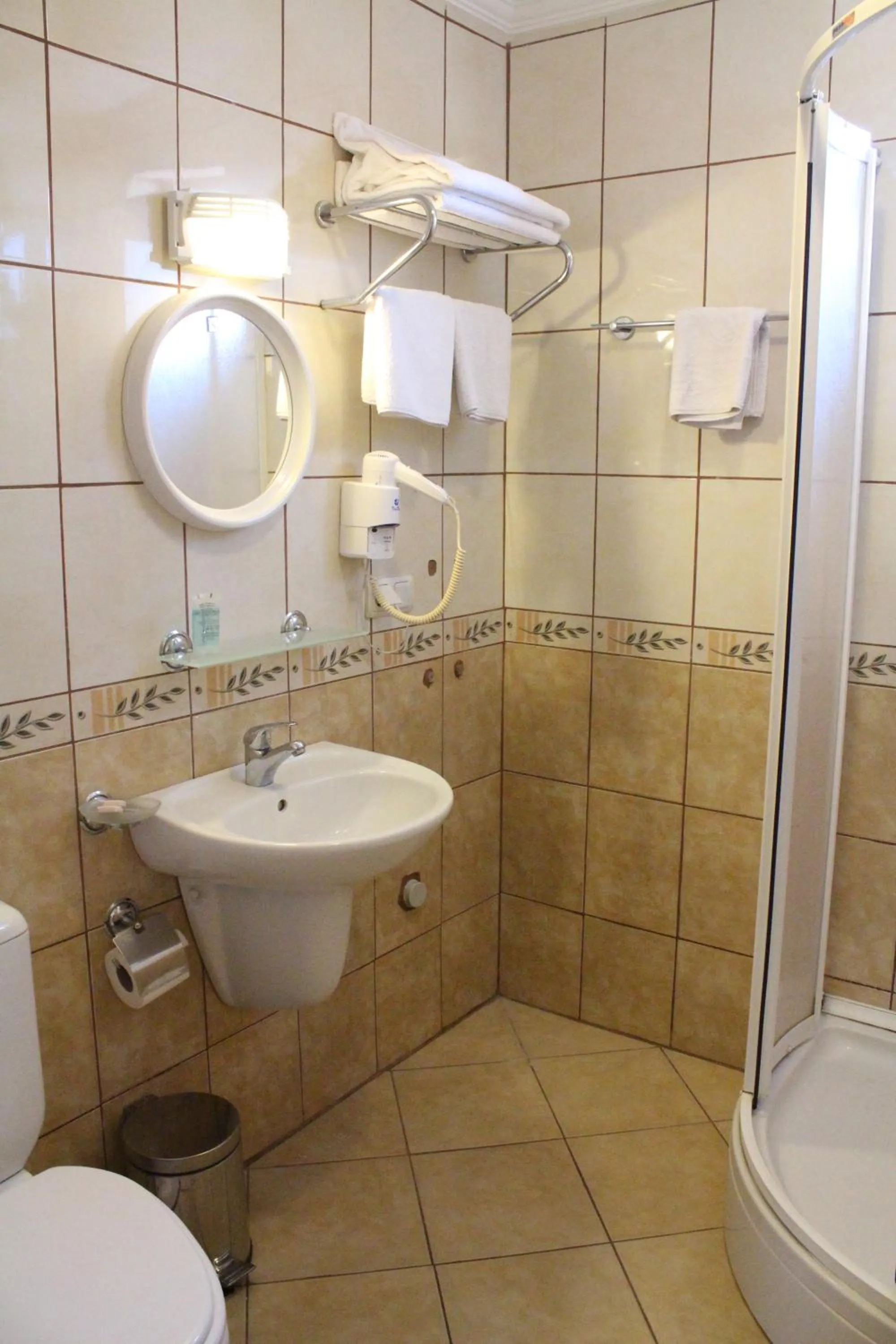 Bathroom in Arya Otel