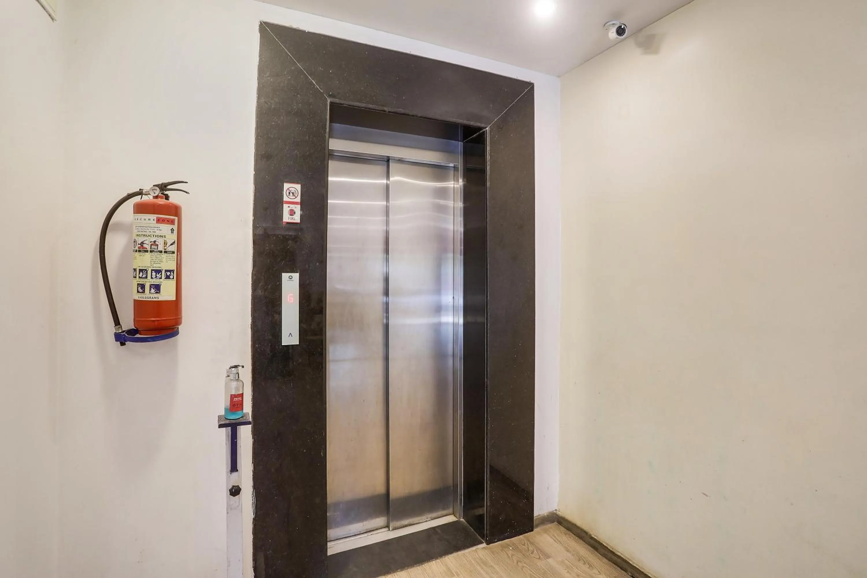 Lobby or reception in Townhouse Rajdhani Residency