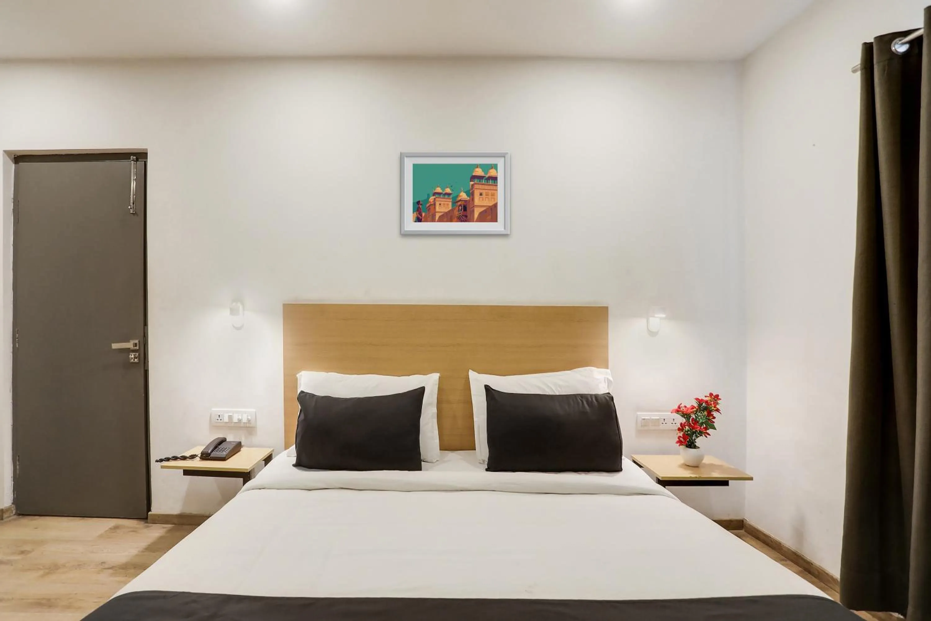 Bedroom, Bed in Townhouse Rajdhani Residency