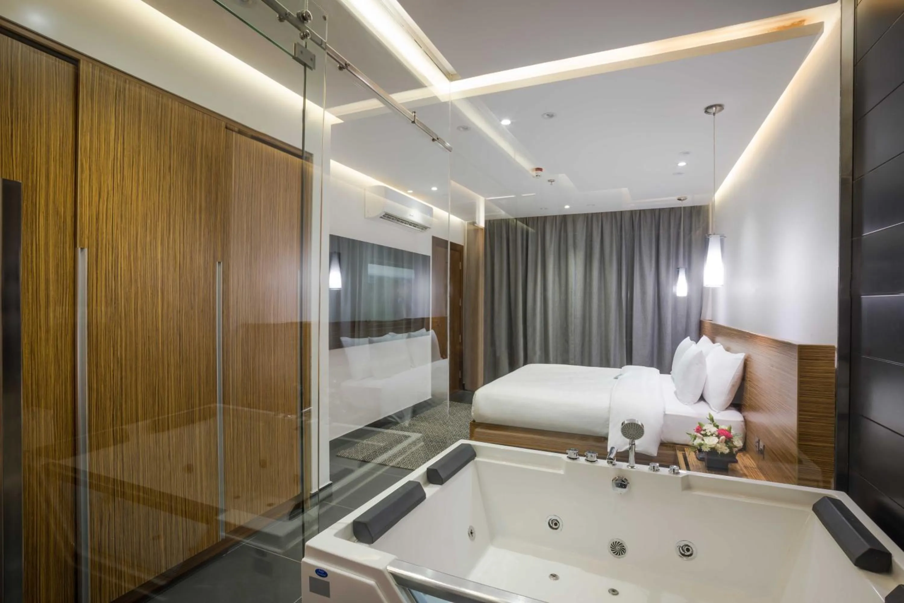 Photo of the whole room, Bed in Boudl Al Wadi